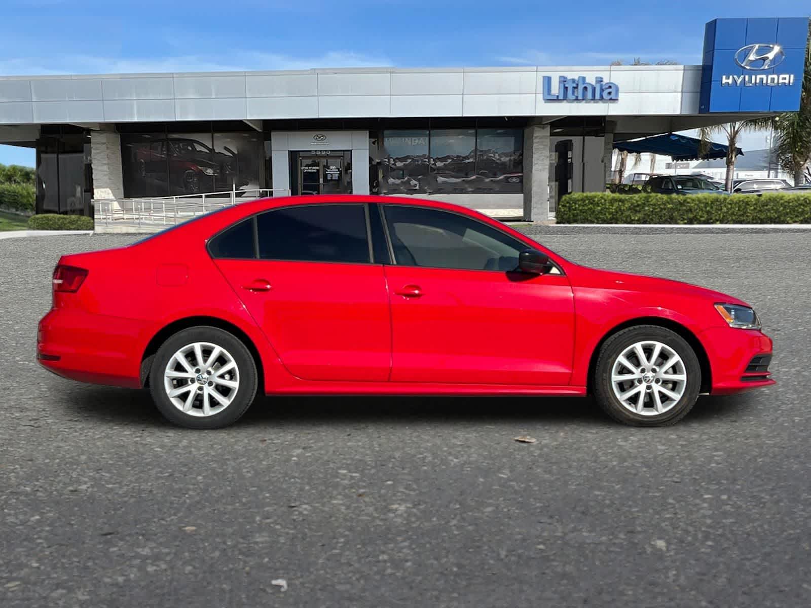 Thumbnail: 2015 Volkswagen Jetta - 9