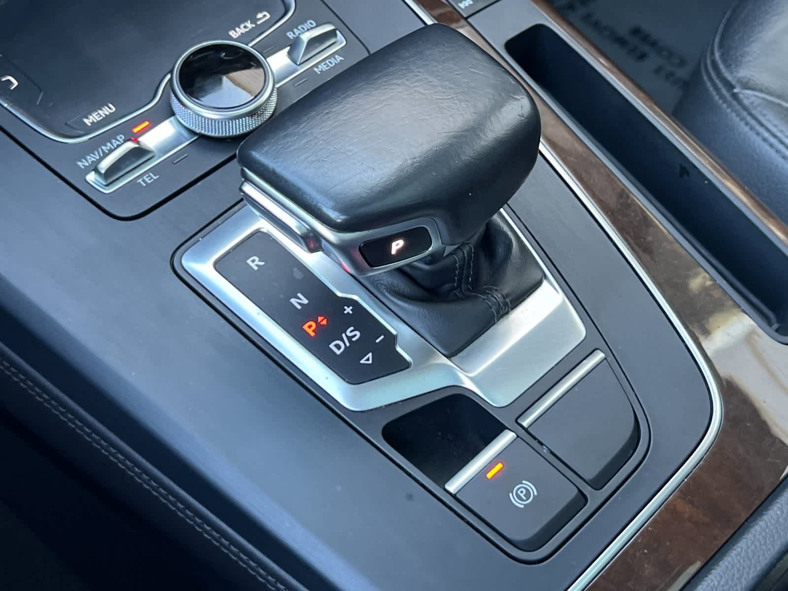 Thumbnail: 2019 Audi Q5 - 23