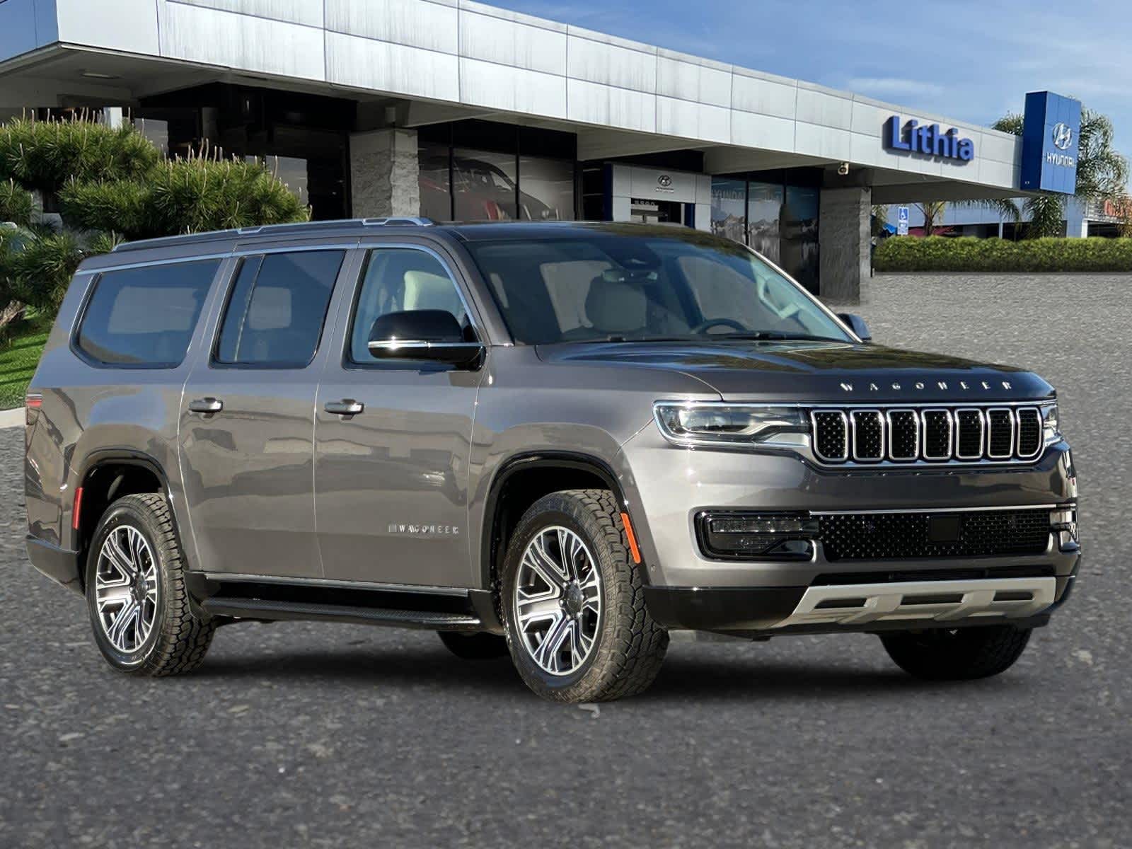 Thumbnail: 2024 Jeep Wagoneer - 10