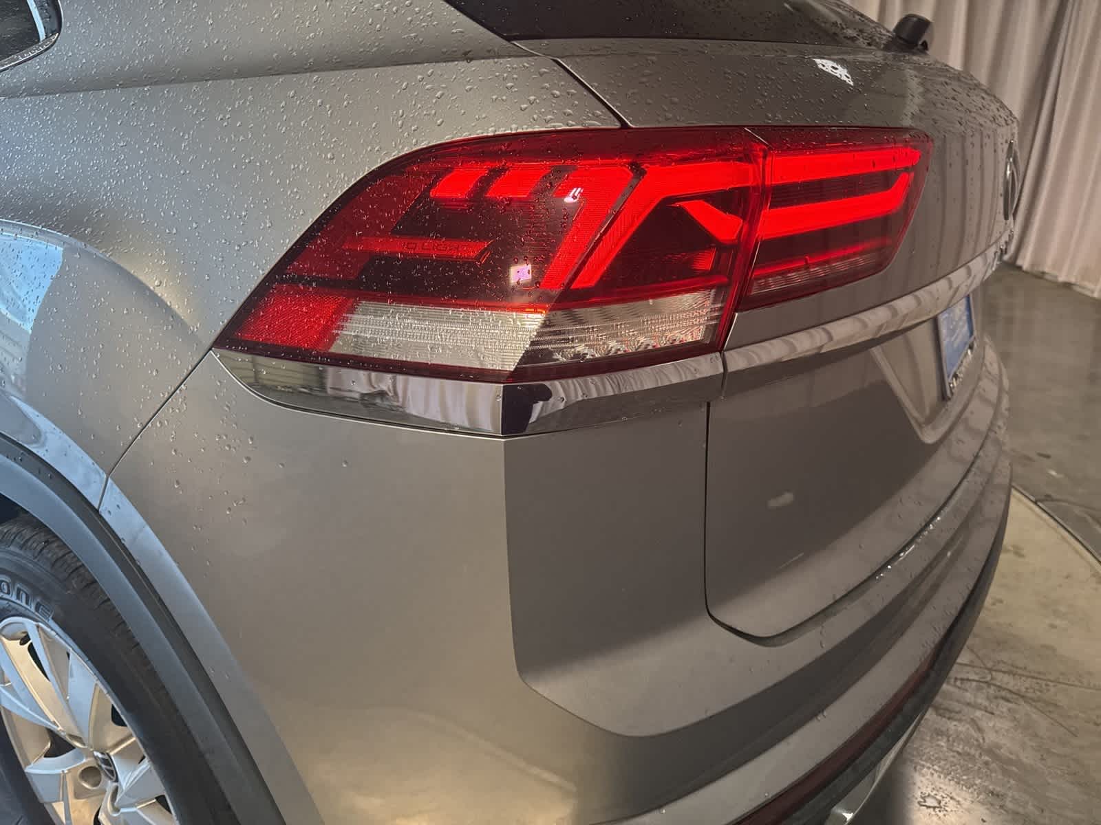 Thumbnail: 2021 Volkswagen Atlas - 8