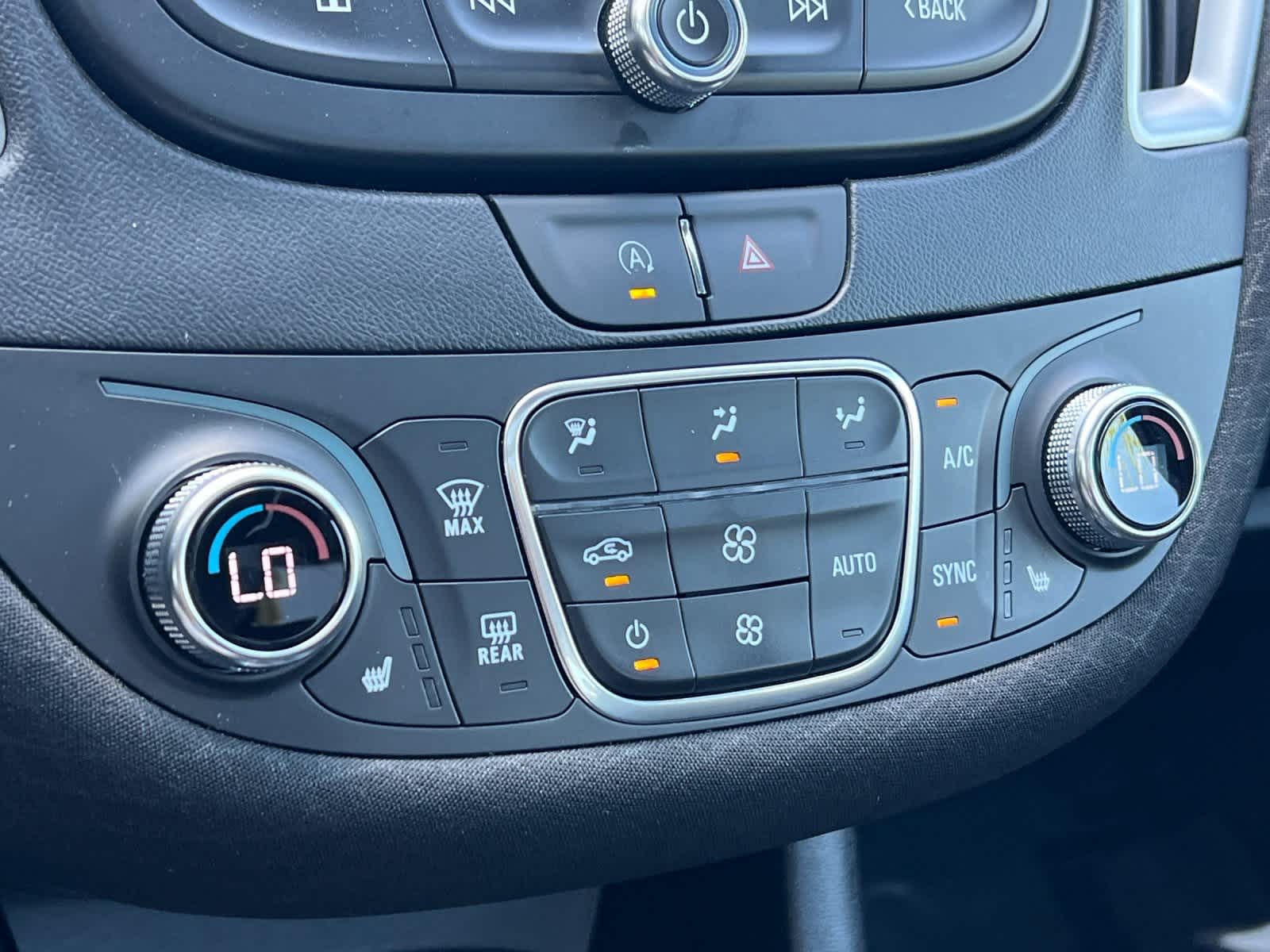 Thumbnail: 2024 Chevrolet Malibu - 20