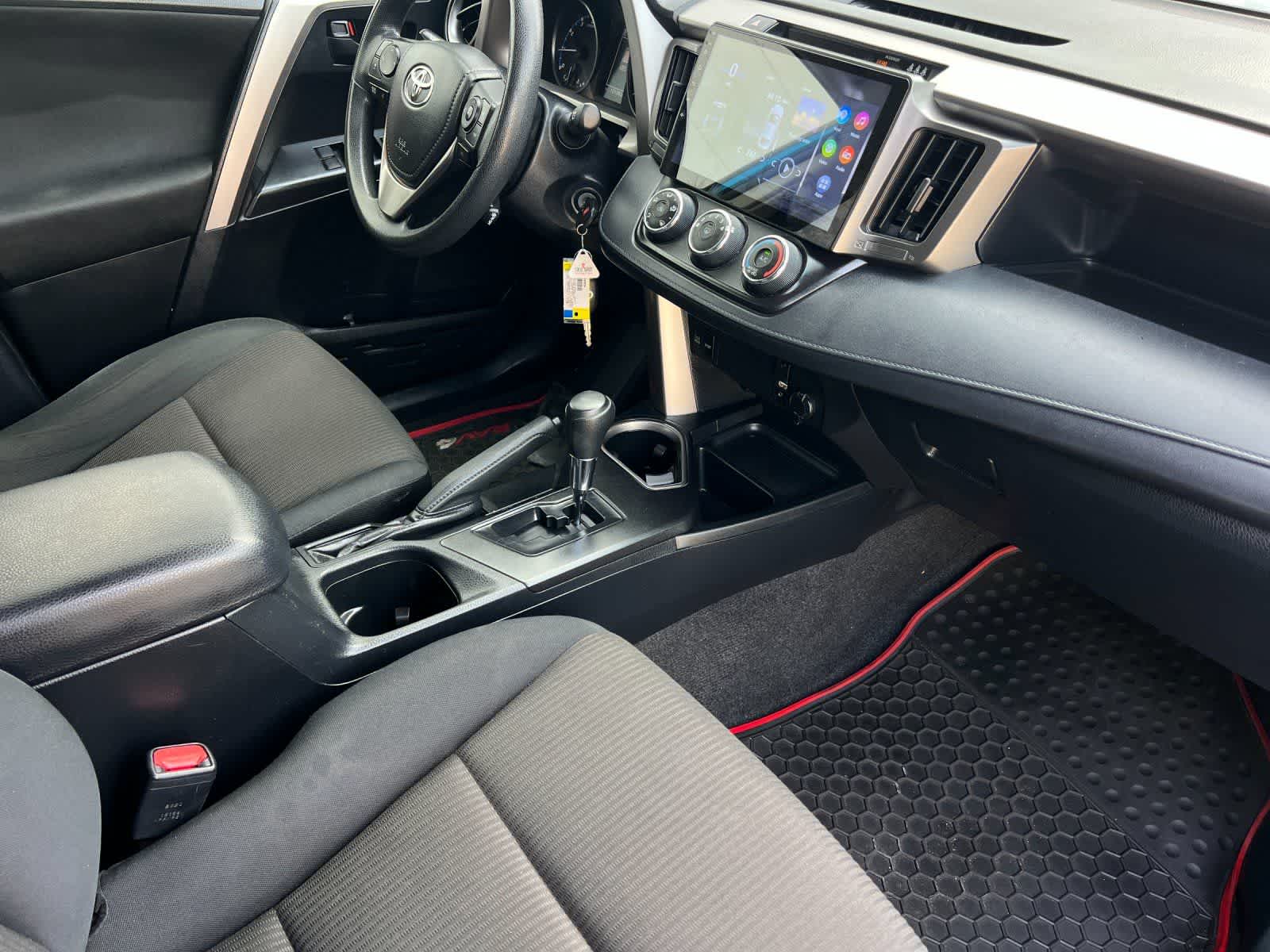 Thumbnail: 2017 Toyota RAV4 - 17