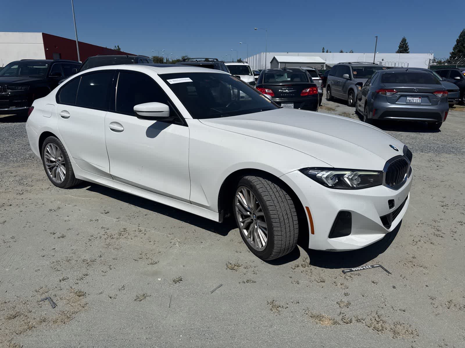 Thumbnail: 2023 BMW 3 Series - 2