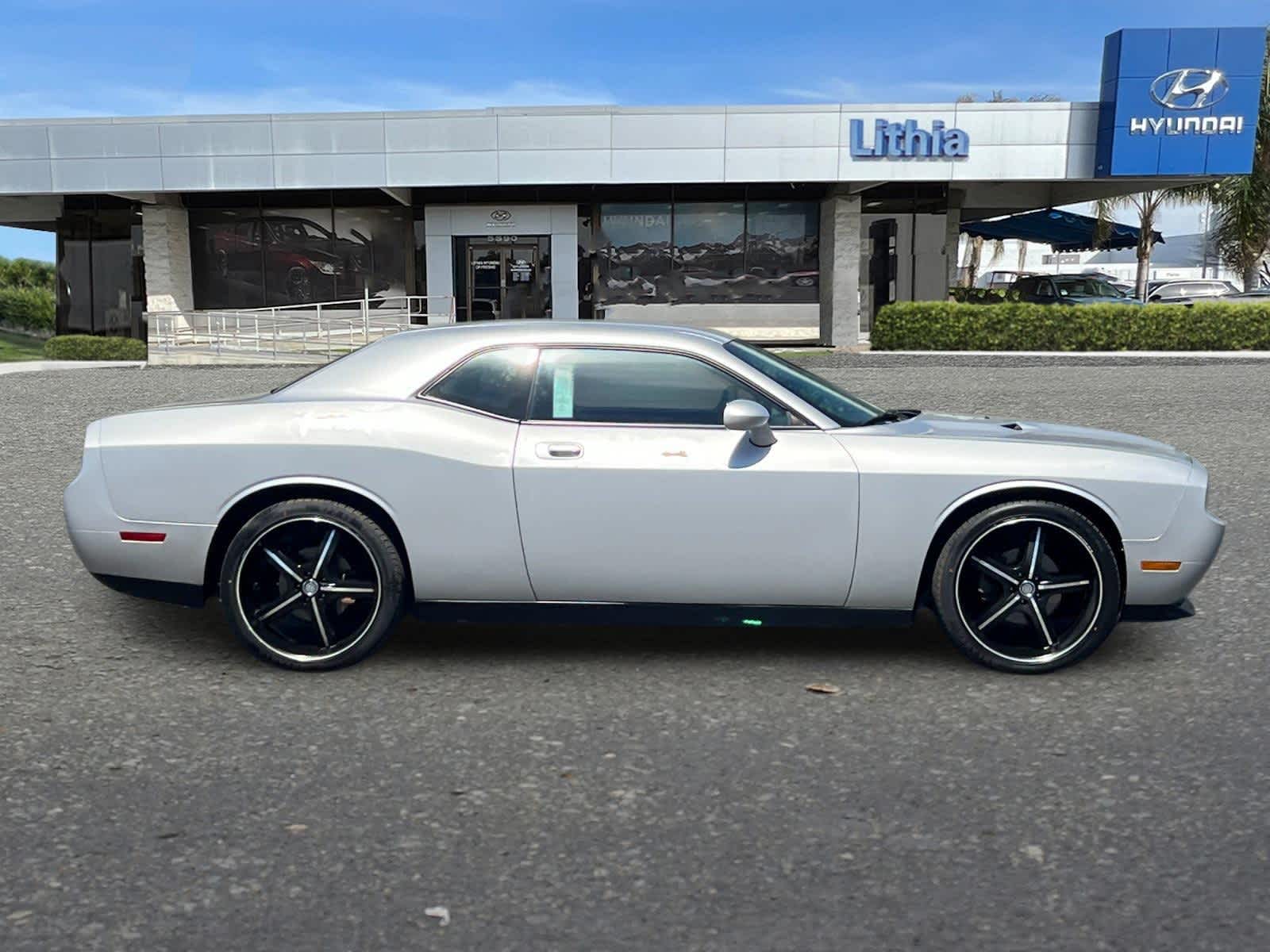 Thumbnail: 2010 Dodge Challenger - 8