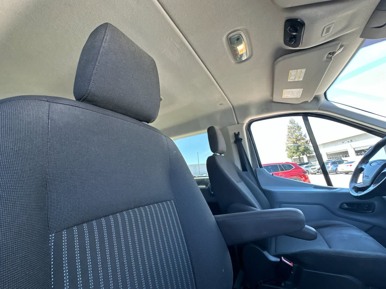 Thumbnail: 2017 Ford Transit Series - 19