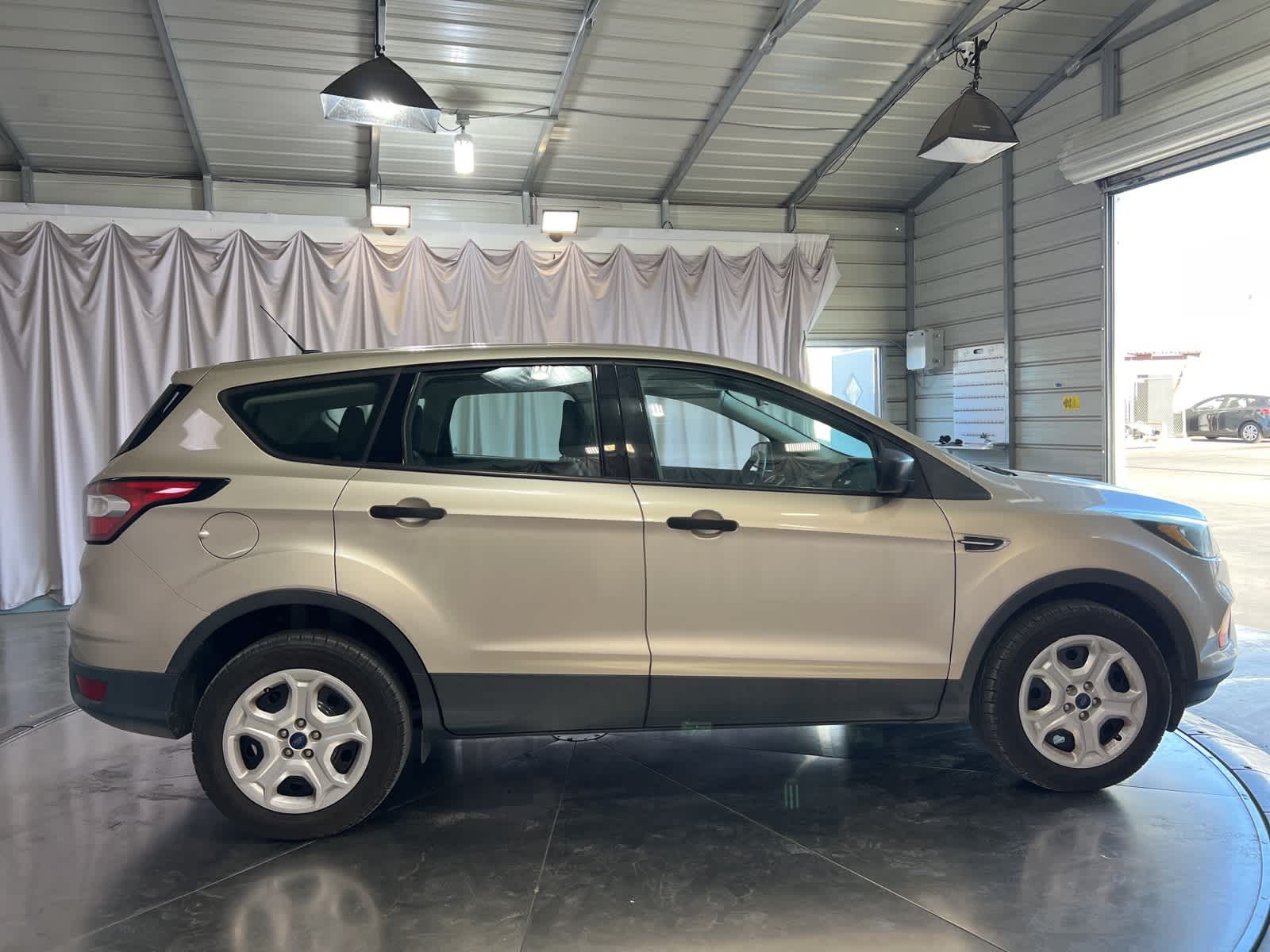 Thumbnail: 2018 Ford Escape - 8