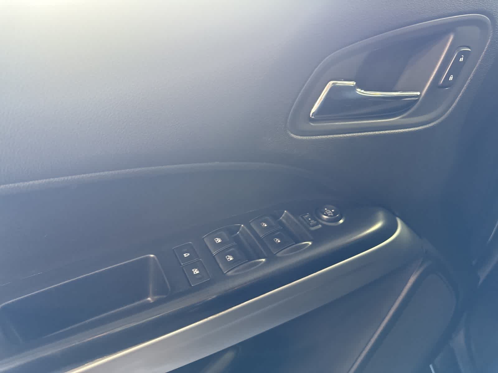 Thumbnail: 2016 Chevrolet Colorado - 19