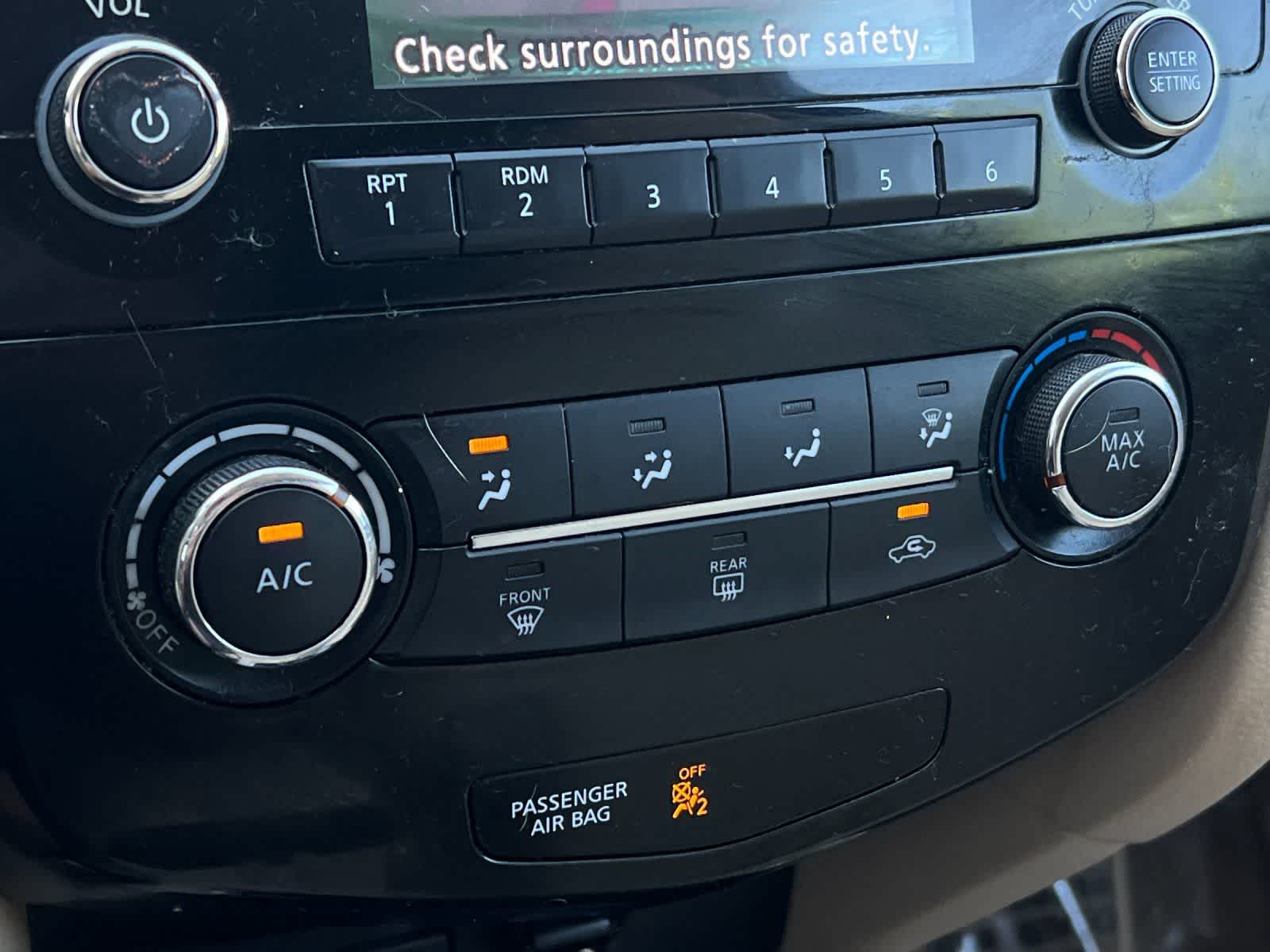 Thumbnail: 2015 Nissan Rogue - 21