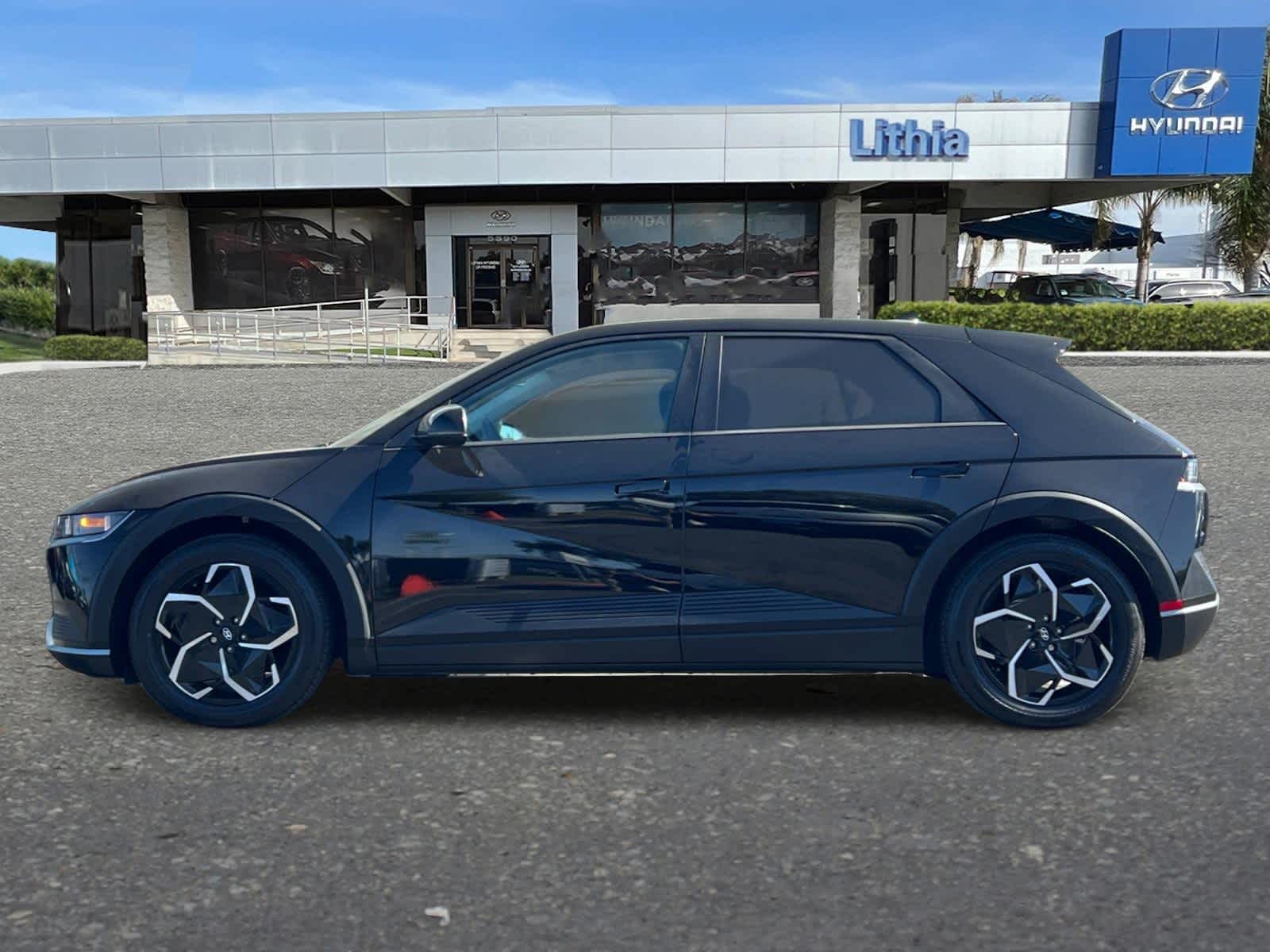 Thumbnail: 2022 Hyundai Ioniq 5 - 5