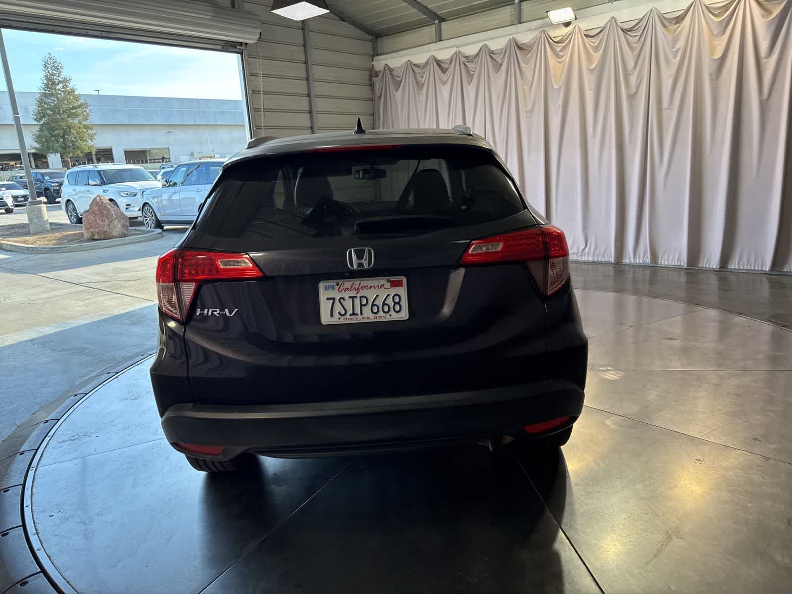 Thumbnail: 2016 Honda HR-V - 4