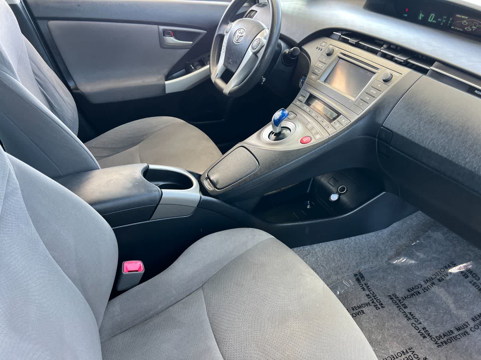 Thumbnail: 2013 Toyota Prius - 17