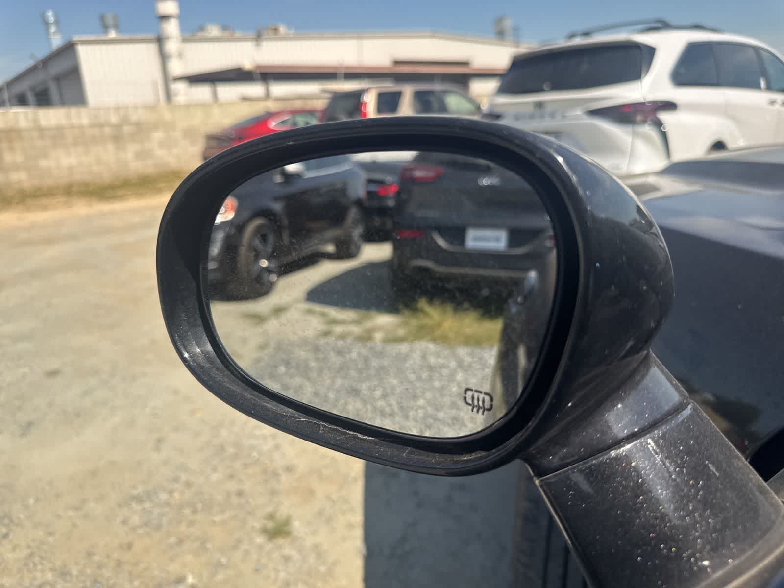 Thumbnail: 2015 Dodge Challenger - 18