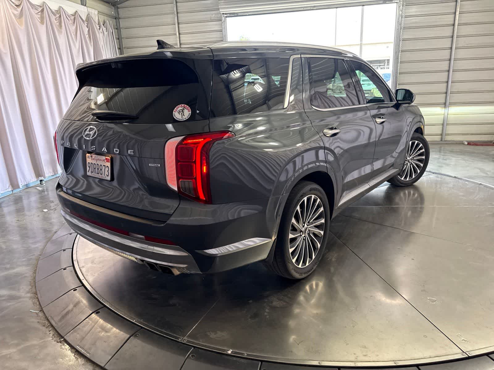 Thumbnail: 2023 Hyundai Palisade - 4