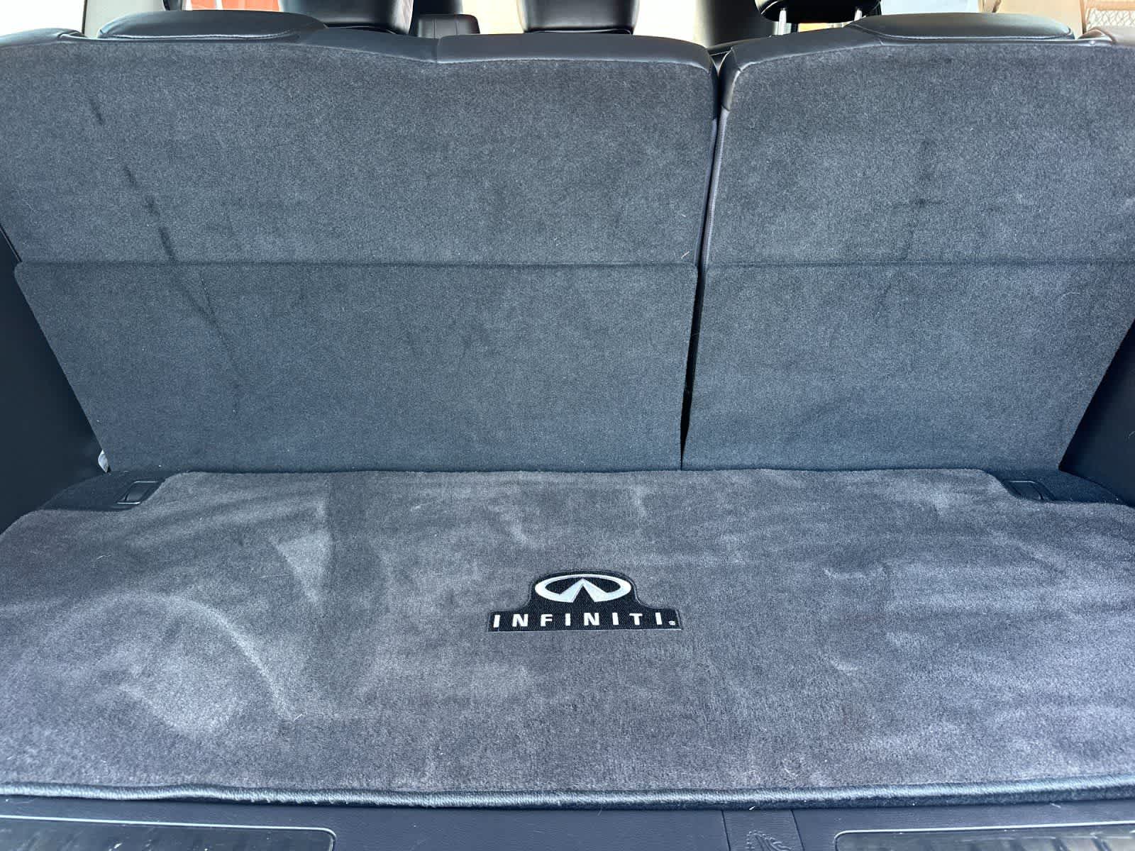 Thumbnail: 2016 INFINITI QX80 - 17