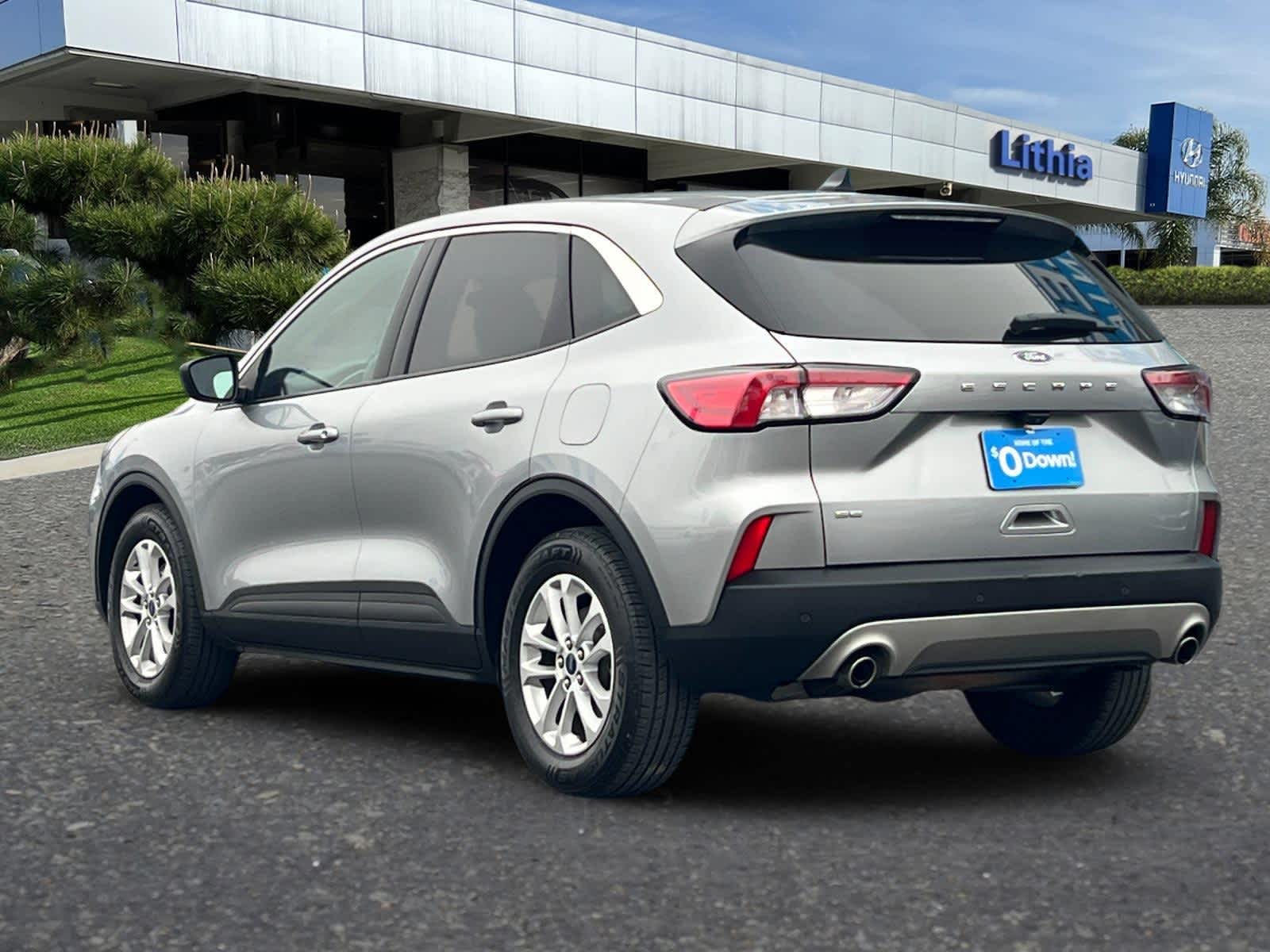 Thumbnail: 2022 Ford Escape - 6