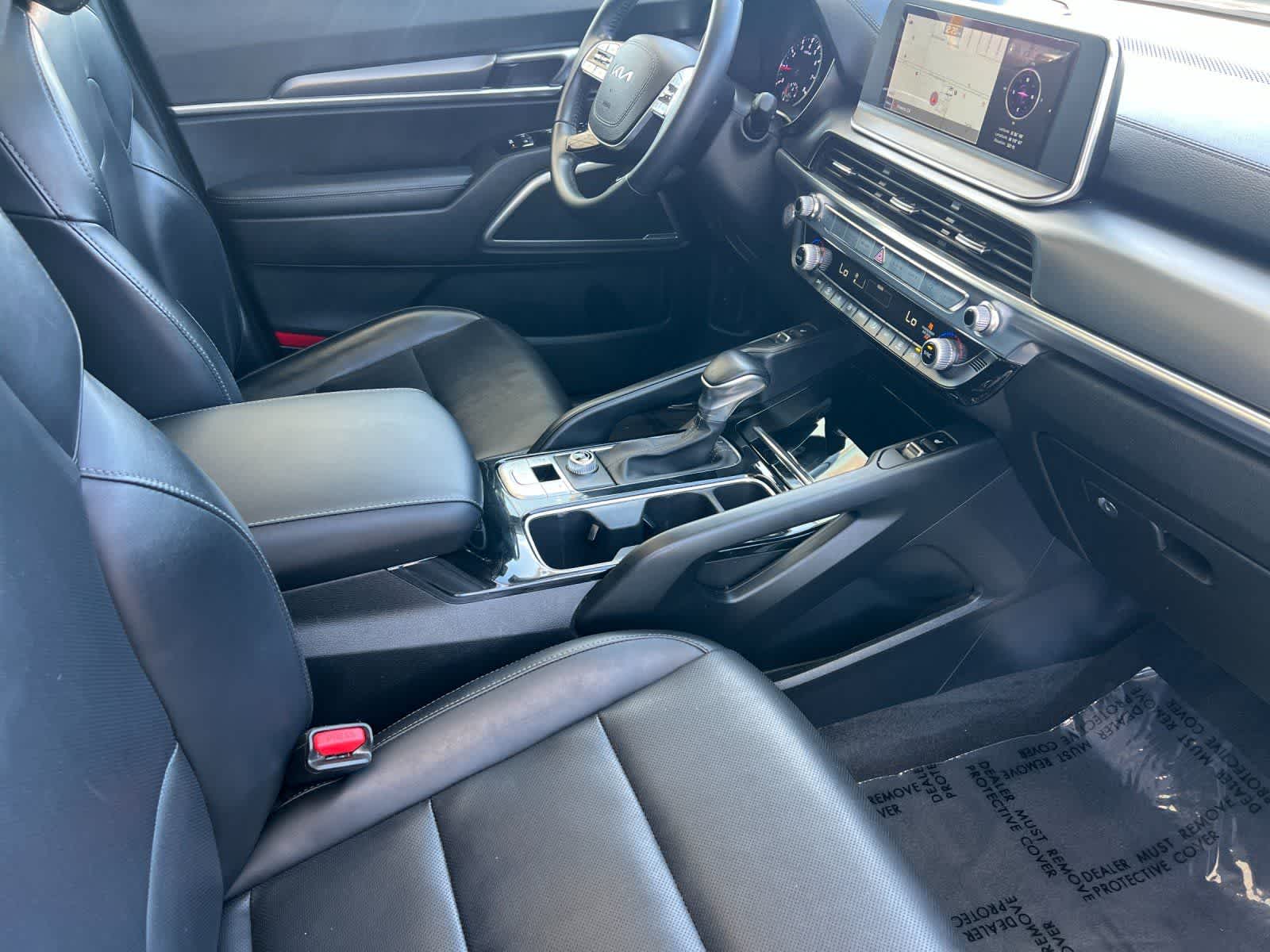 Thumbnail: 2022 Kia Telluride - 18