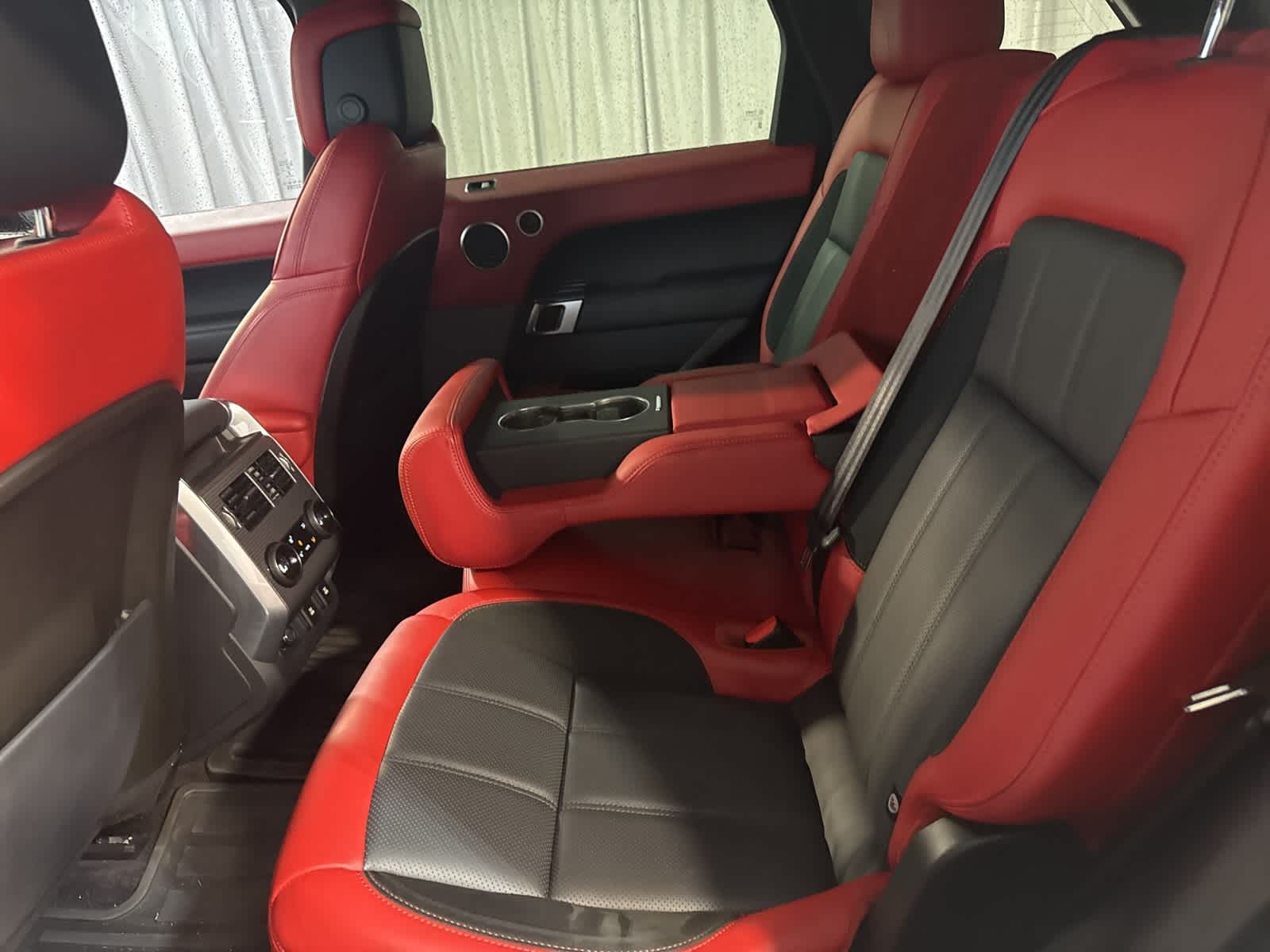 Thumbnail: 2020 Land Rover Range Rover Sport - 12