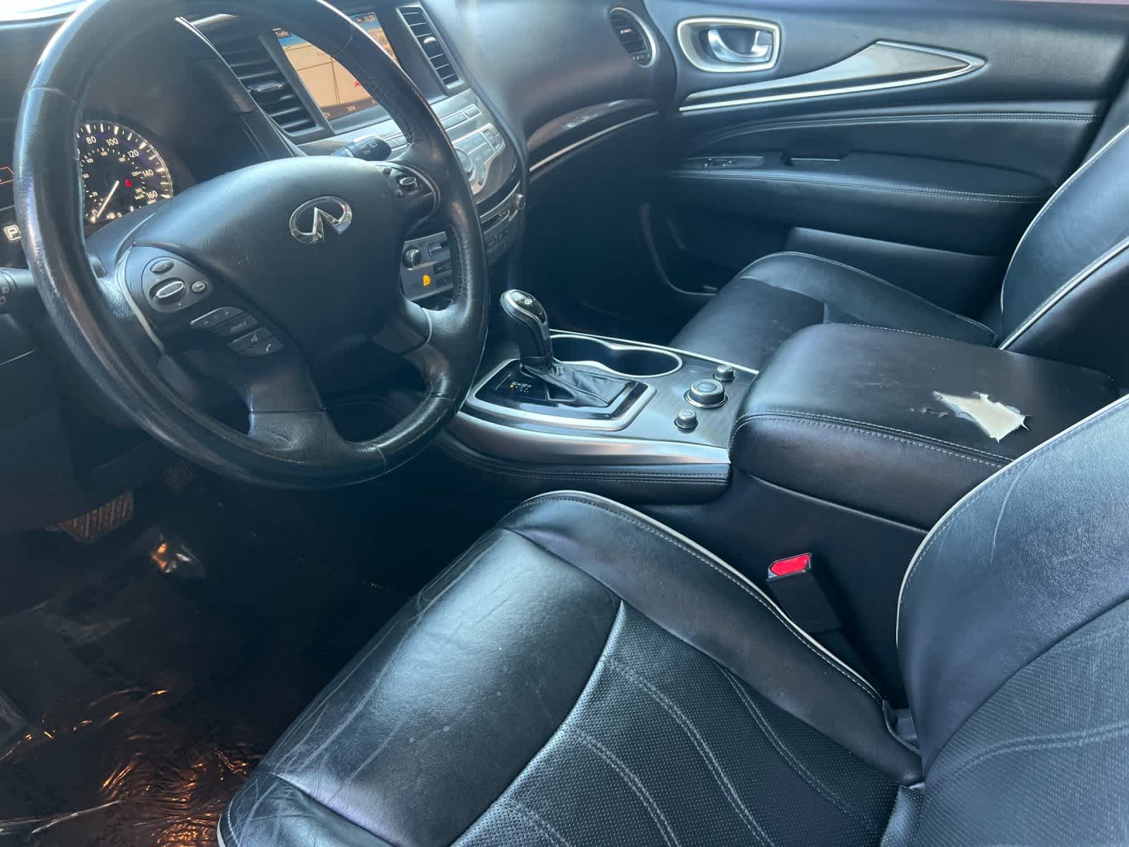 Thumbnail: 2017 INFINITI QX60 - 11