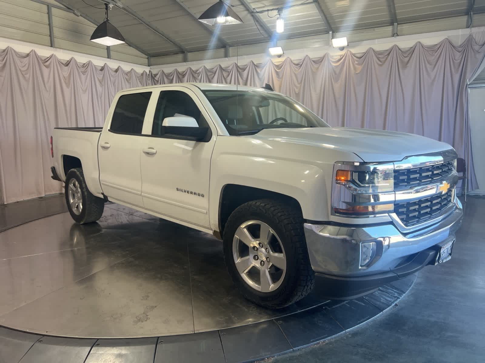 Thumbnail: 2018 Chevrolet Silverado 1500 - 4