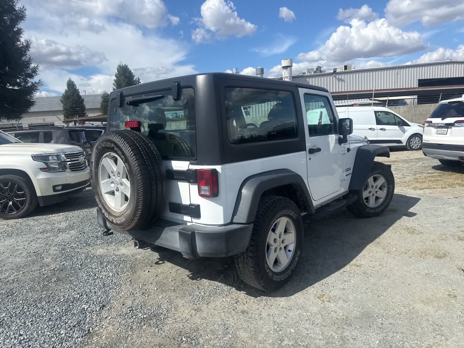 2017 Jeep Wrangler JK Sport 4x4 photo 5