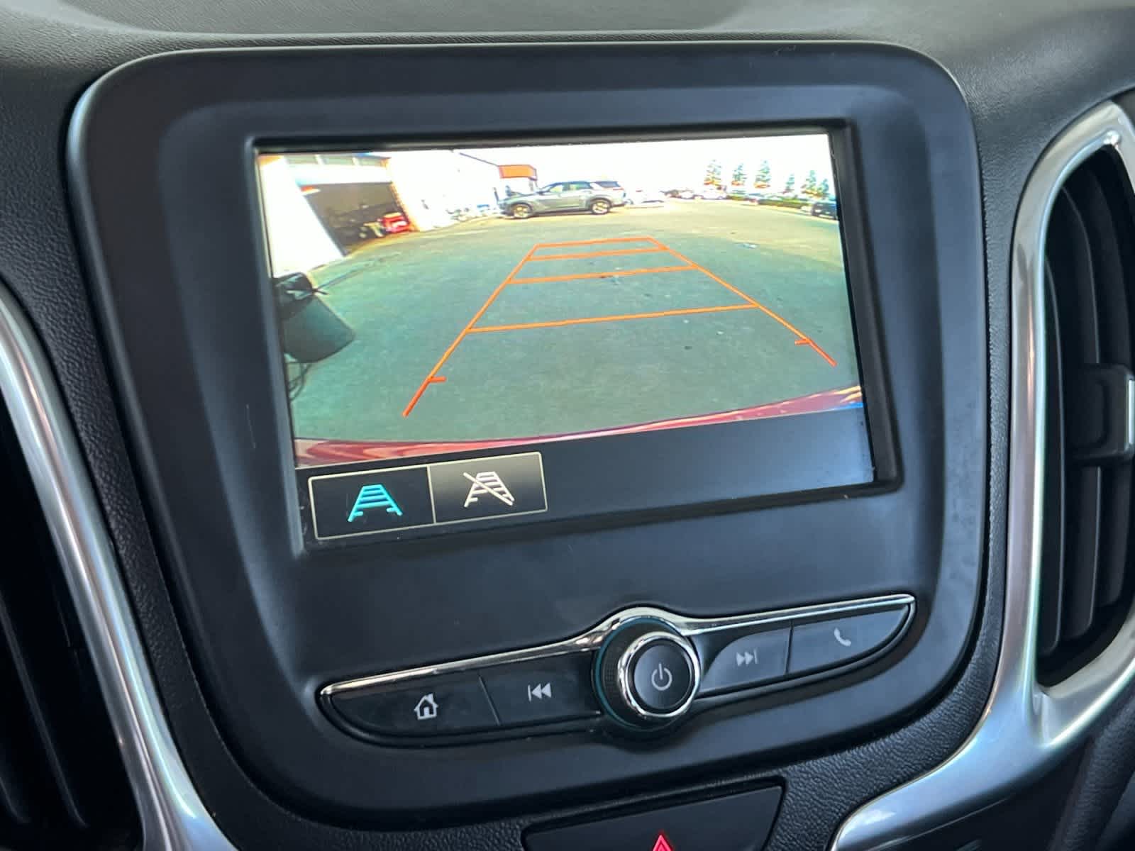 Thumbnail: 2018 Chevrolet Equinox - 19