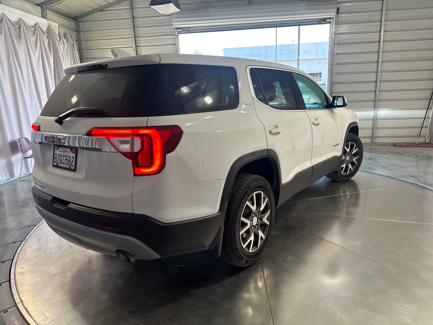 2020 GMC Acadia SLE photo 4