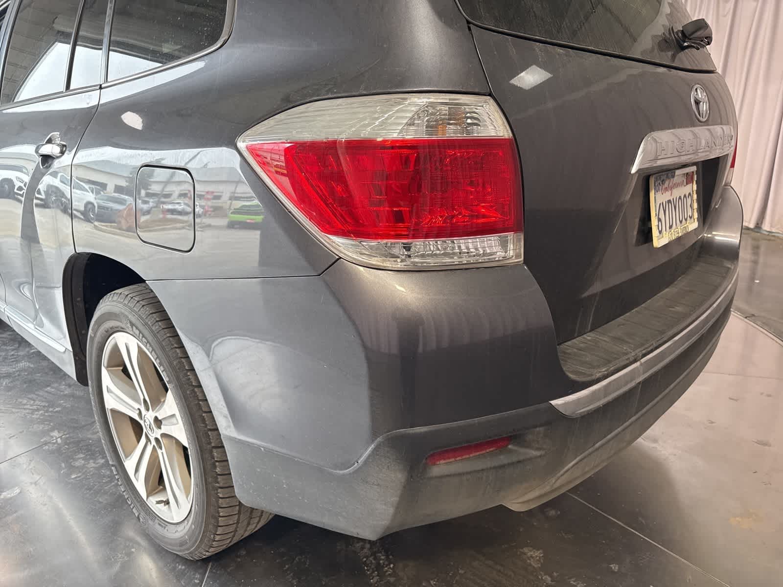 Thumbnail: 2013 Toyota Highlander - 12