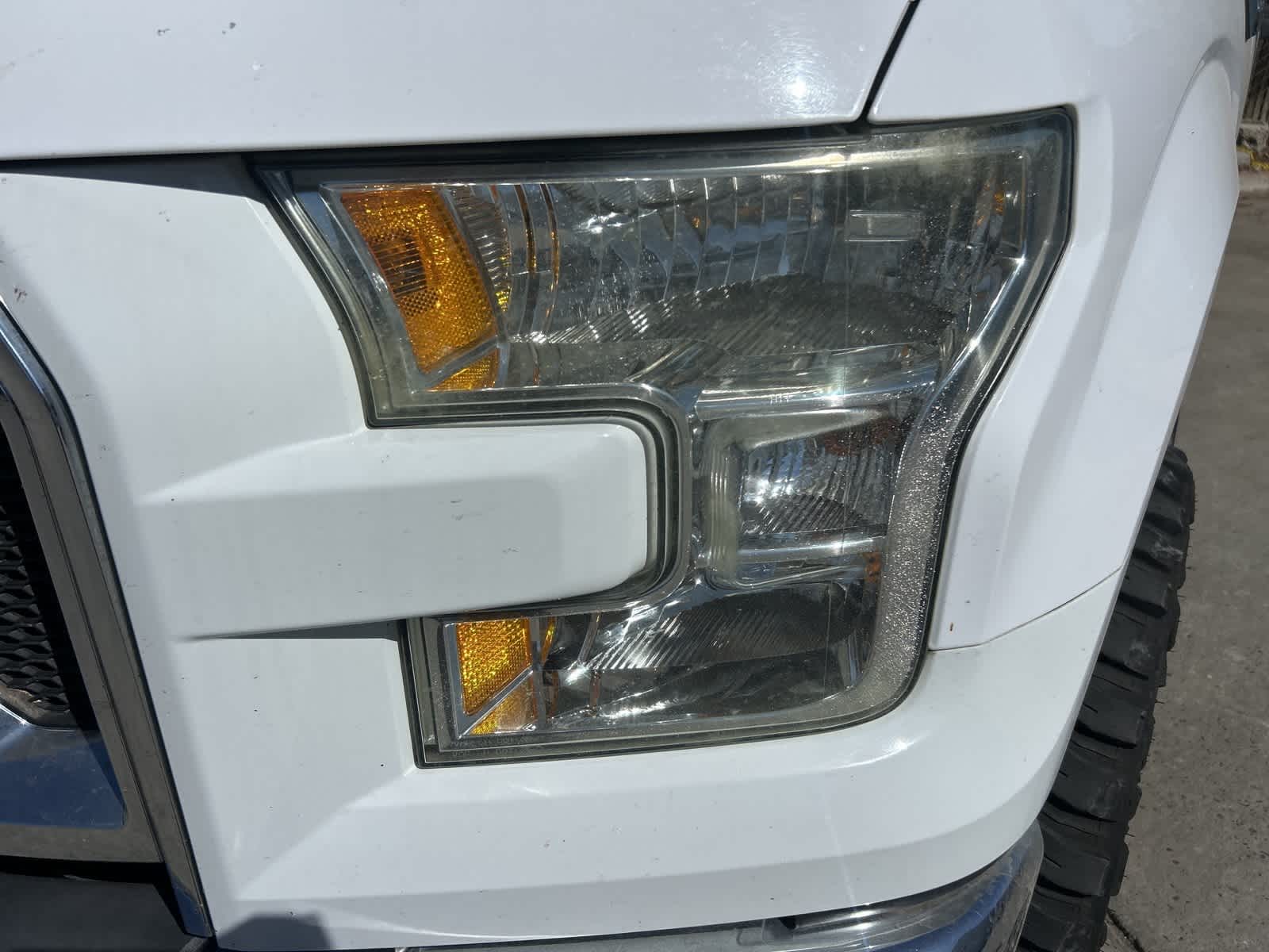 2015 Ford F-150 photo 2