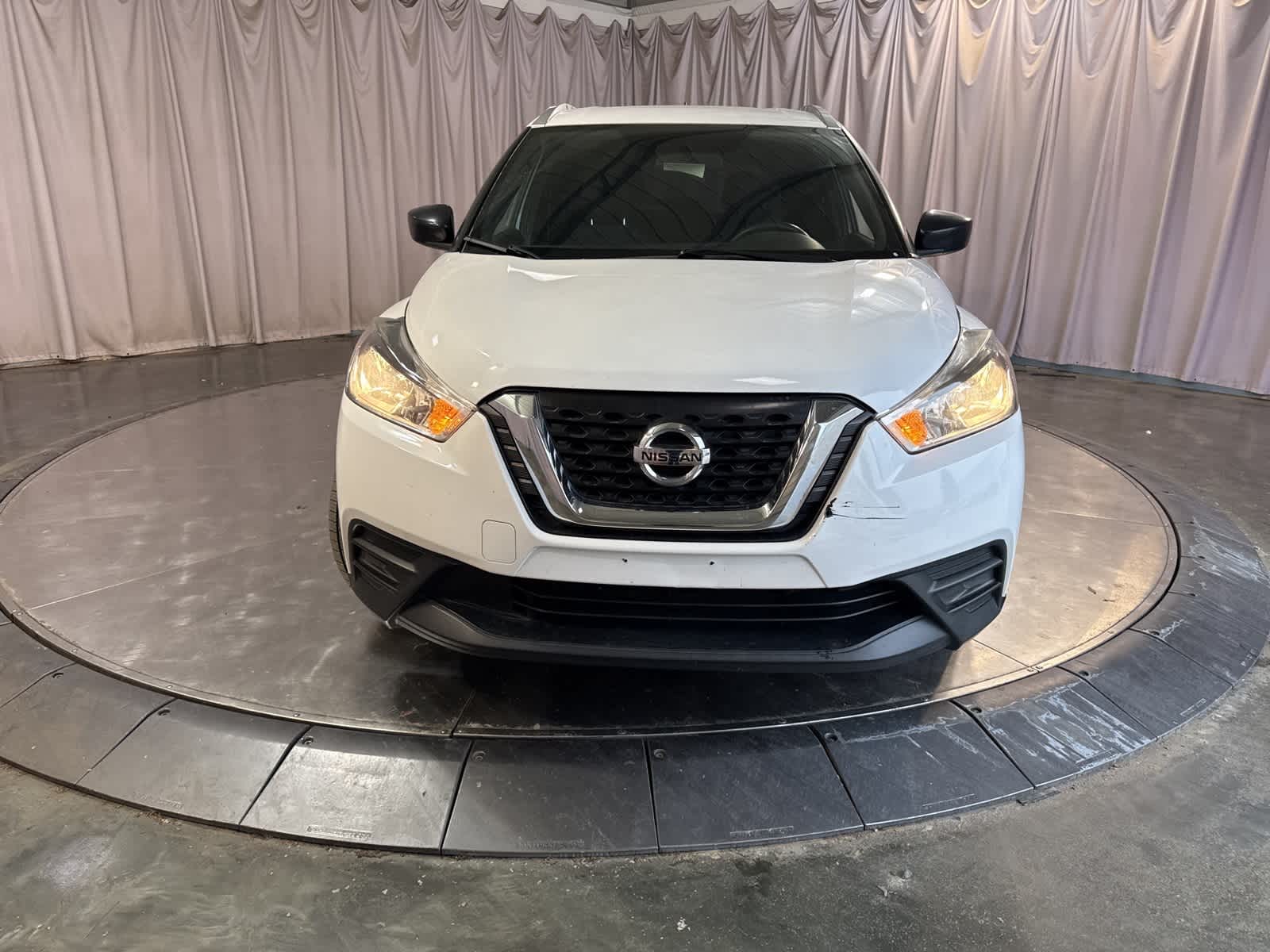 Thumbnail: 2018 Nissan Kicks - 2