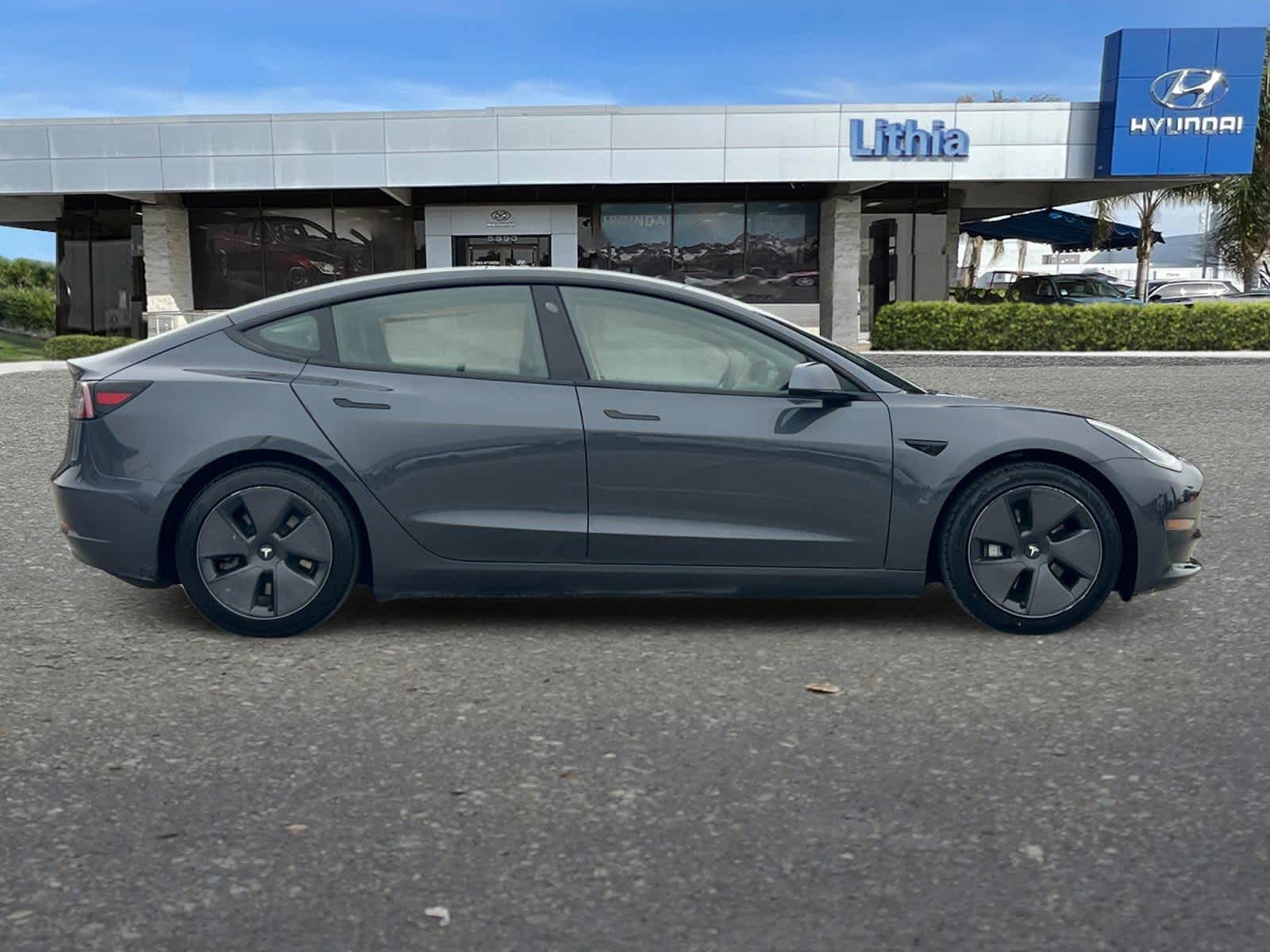 Thumbnail: 2021 Tesla Model 3 - 8