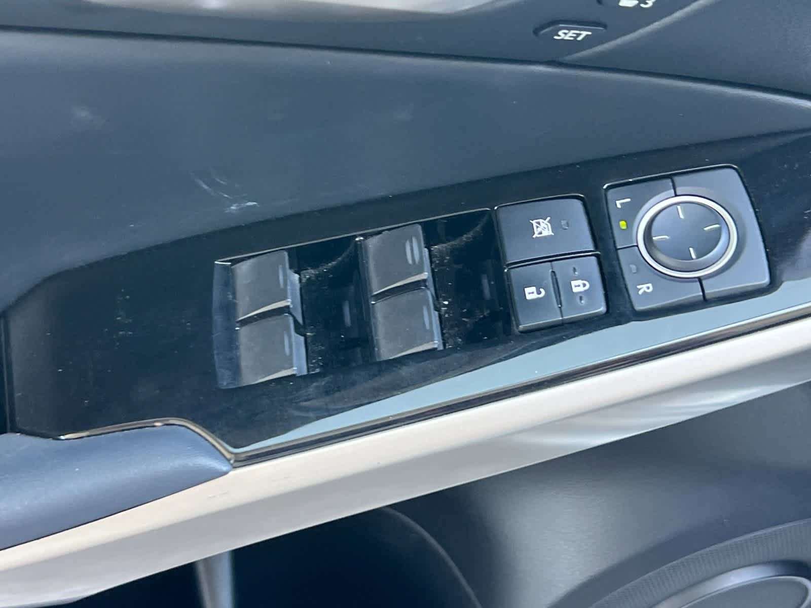 Thumbnail: 2019 Lexus IS - 13