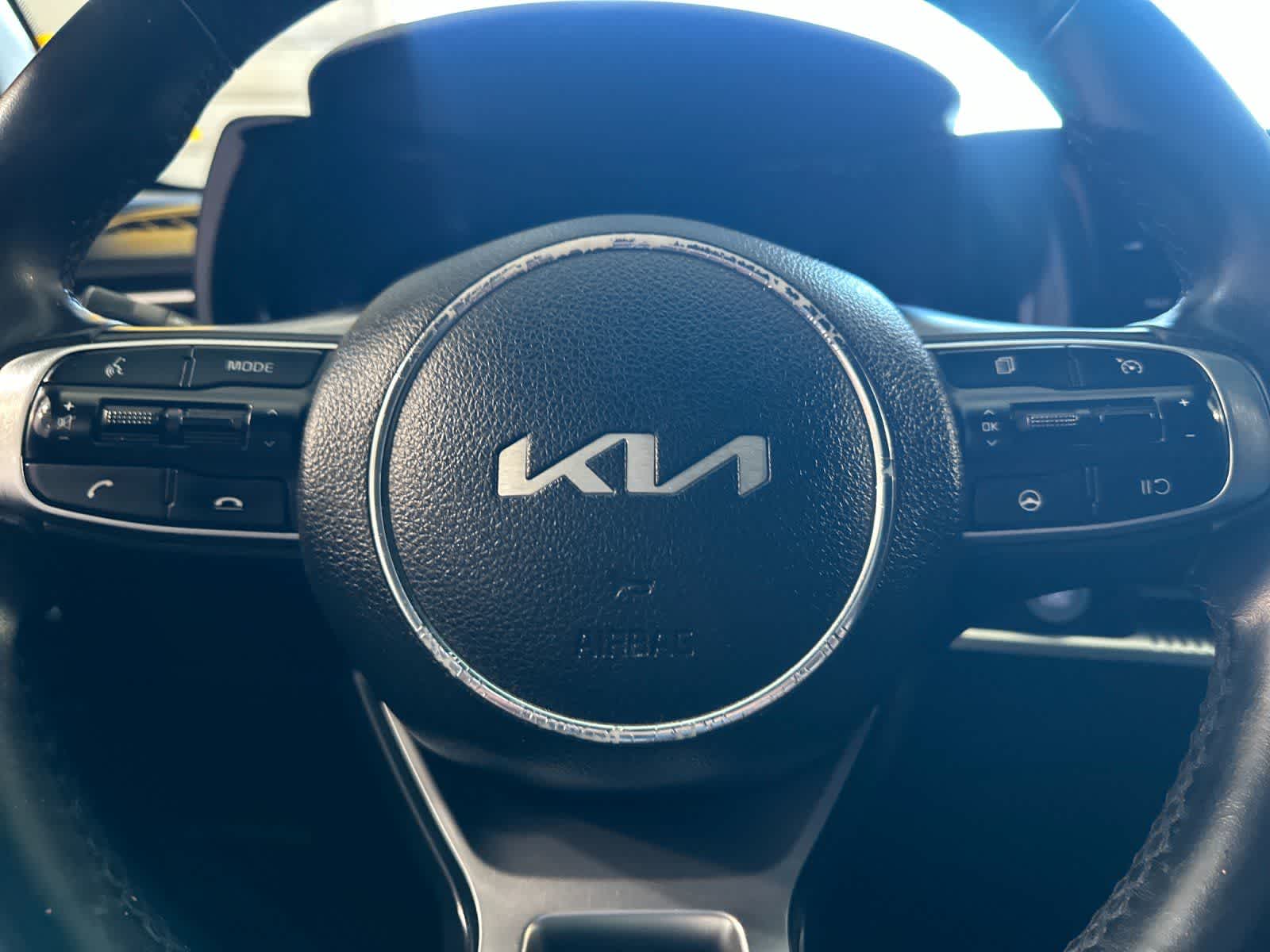 Thumbnail: 2022 Kia K5 - 23