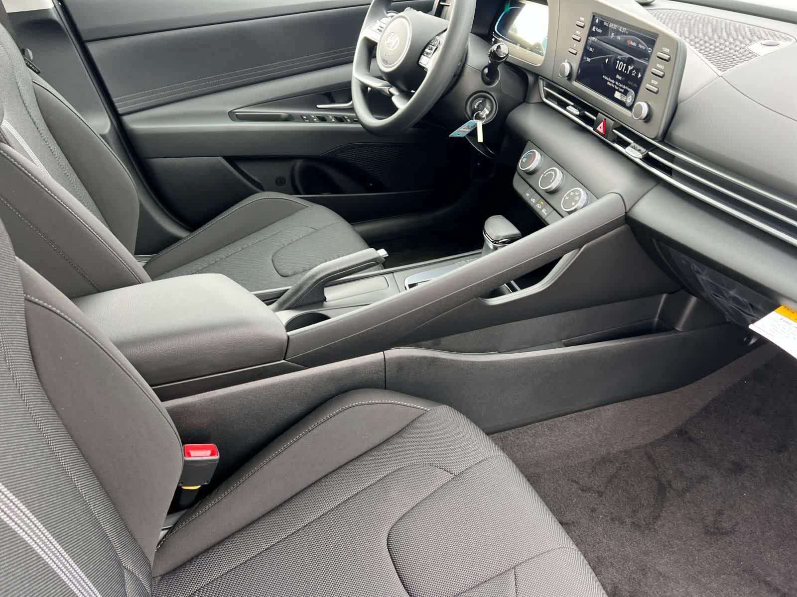 Thumbnail: 2026 Hyundai Elantra - 16