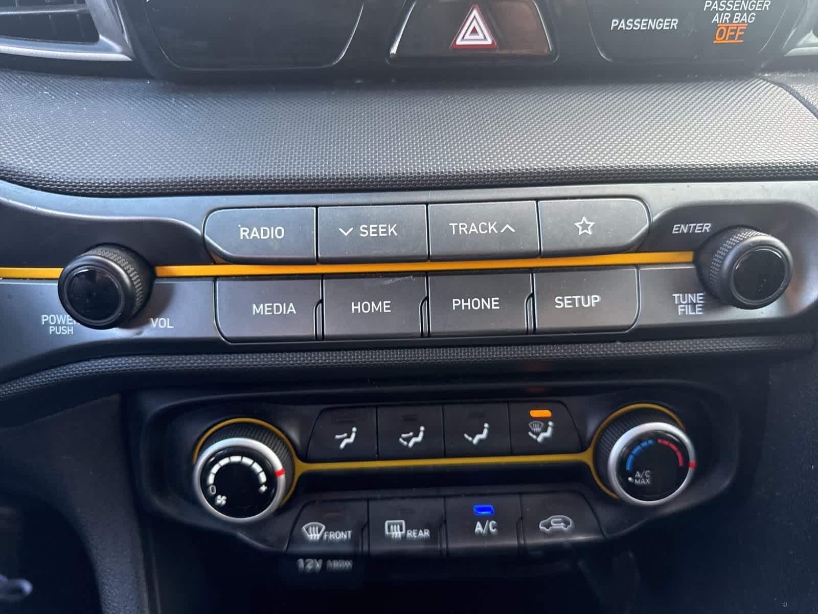 Thumbnail: 2019 Hyundai Veloster - 22