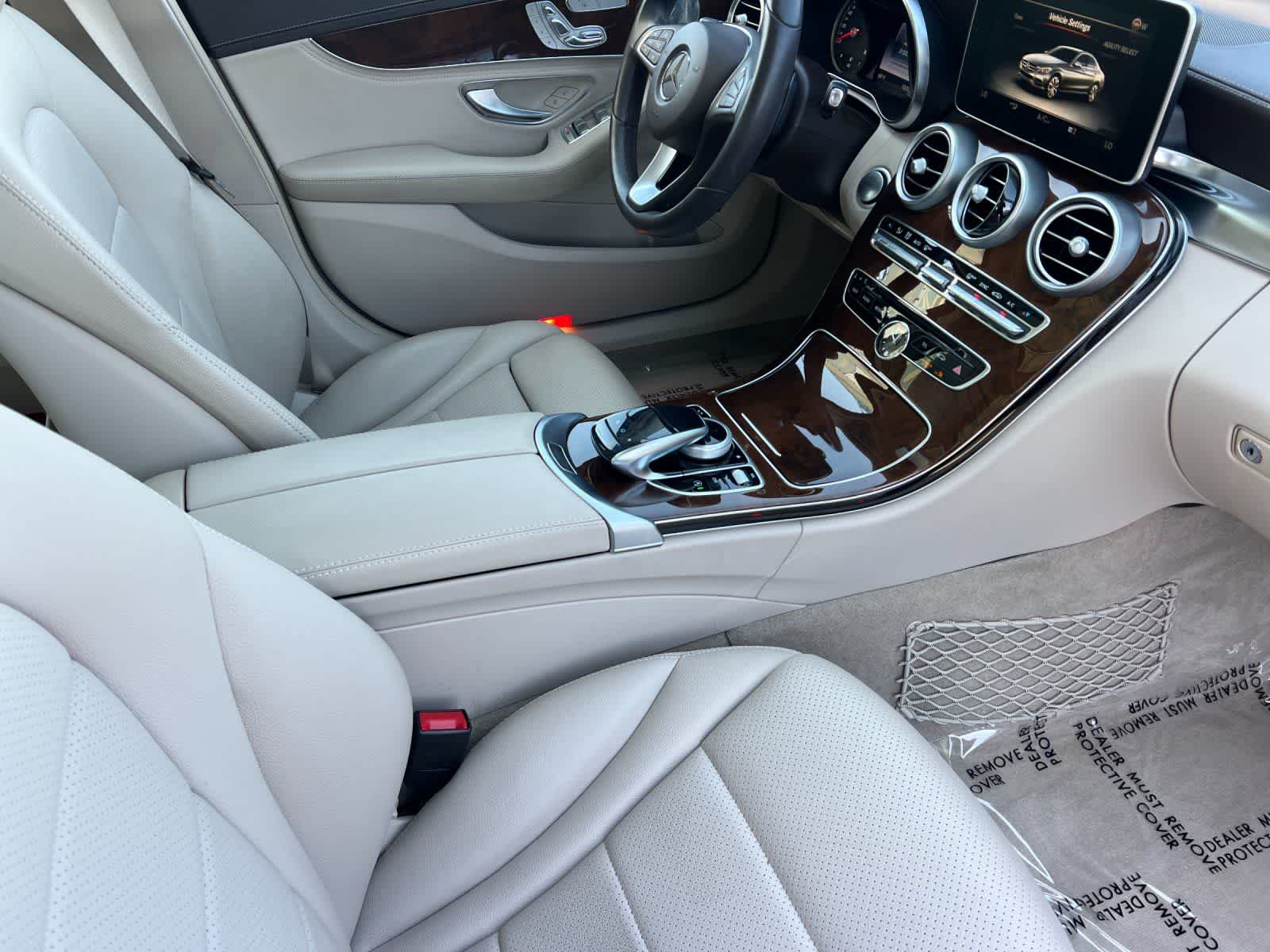 Thumbnail: 2015 Mercedes-Benz C-Class - 16
