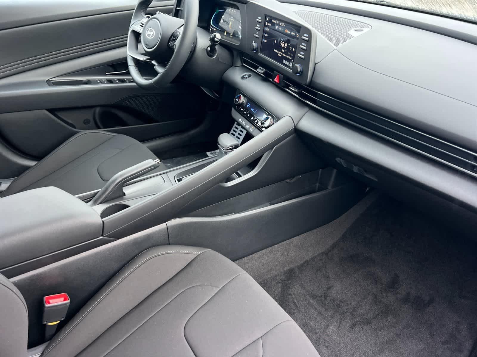 Thumbnail: 2026 Hyundai Elantra - 15