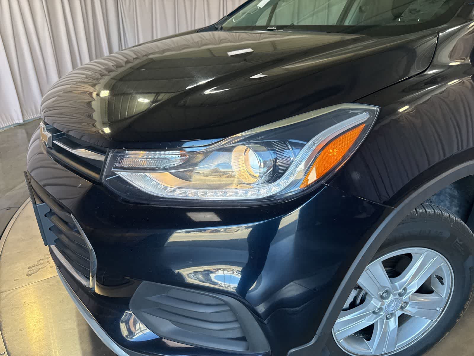 Thumbnail: 2021 Chevrolet Trax - 9