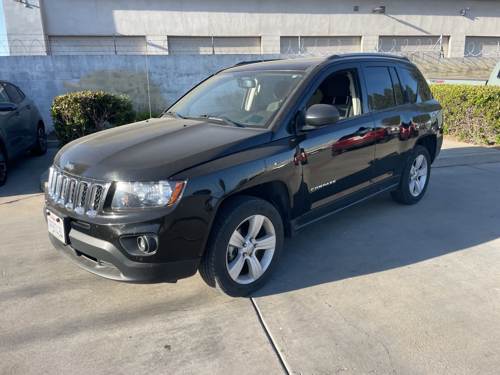 Used 2016 Jeep Compass Sport with VIN 1C4NJCBAXGD666344 for sale in Fresno, CA