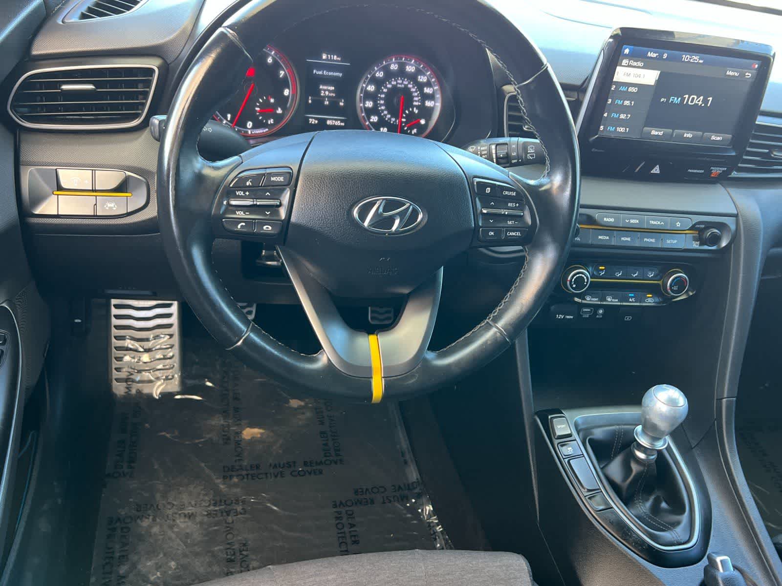 Thumbnail: 2019 Hyundai Veloster - 14