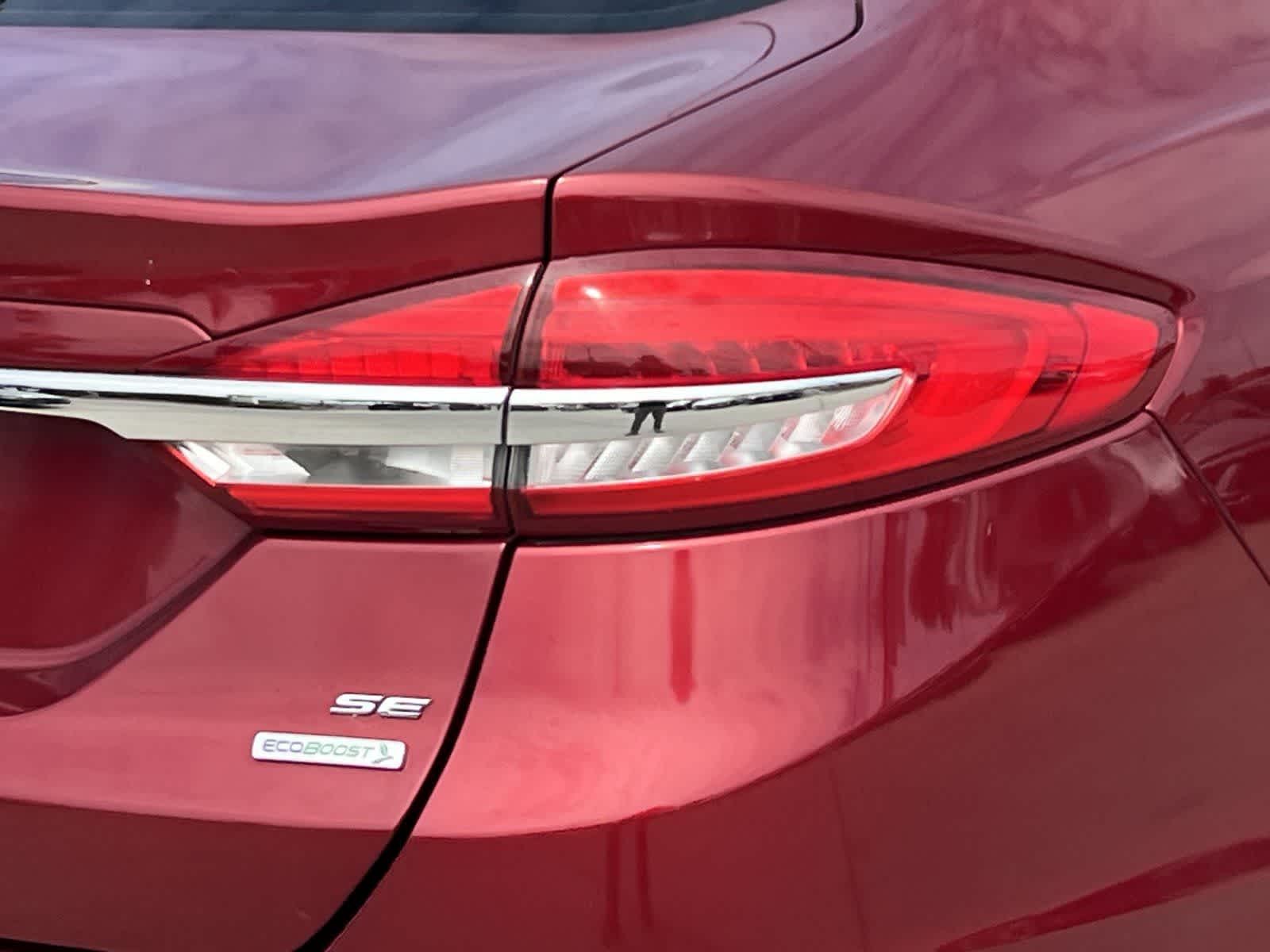 Thumbnail: 2017 Ford Fusion - 28