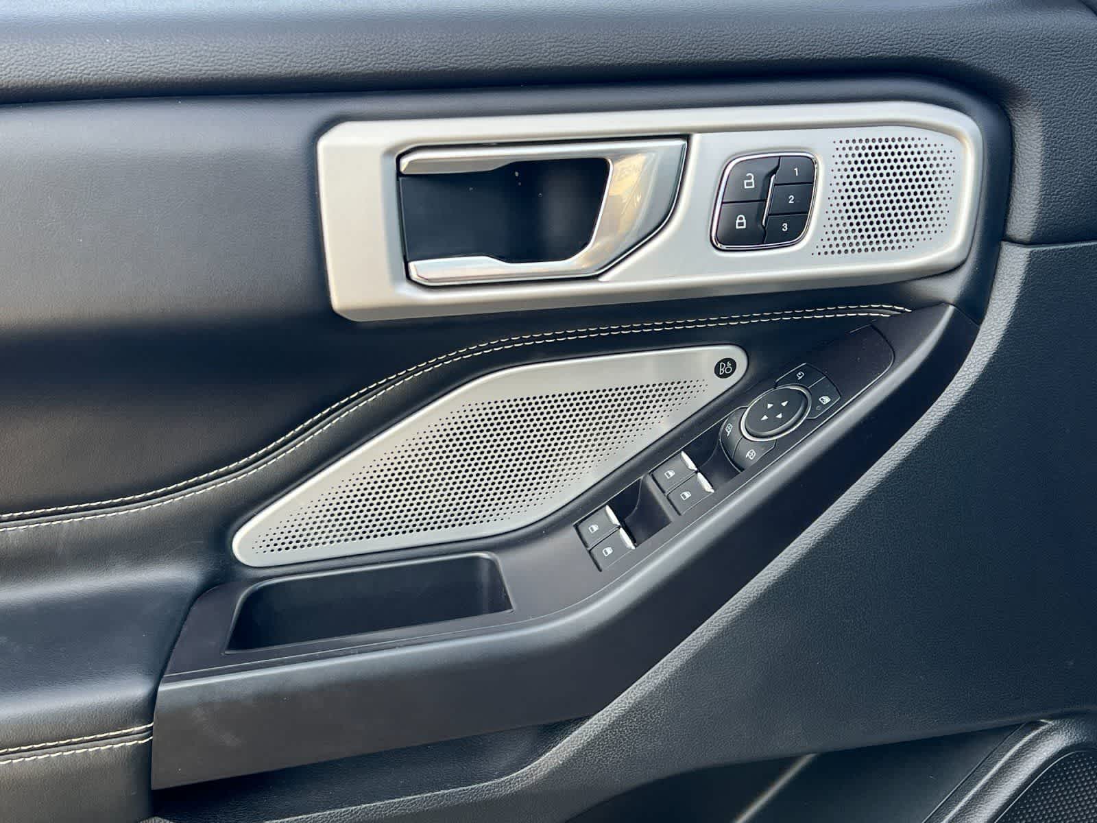 Thumbnail: 2020 Ford Explorer - 13