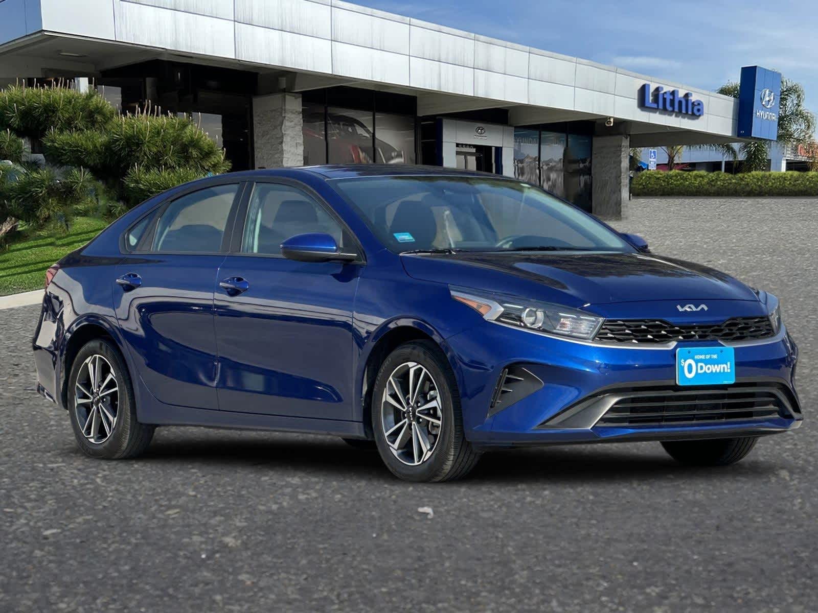 Thumbnail: 2022 Kia Forte - 9