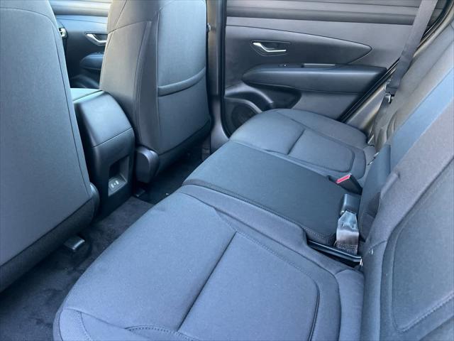 2025 Hyundai Tucson SE 4