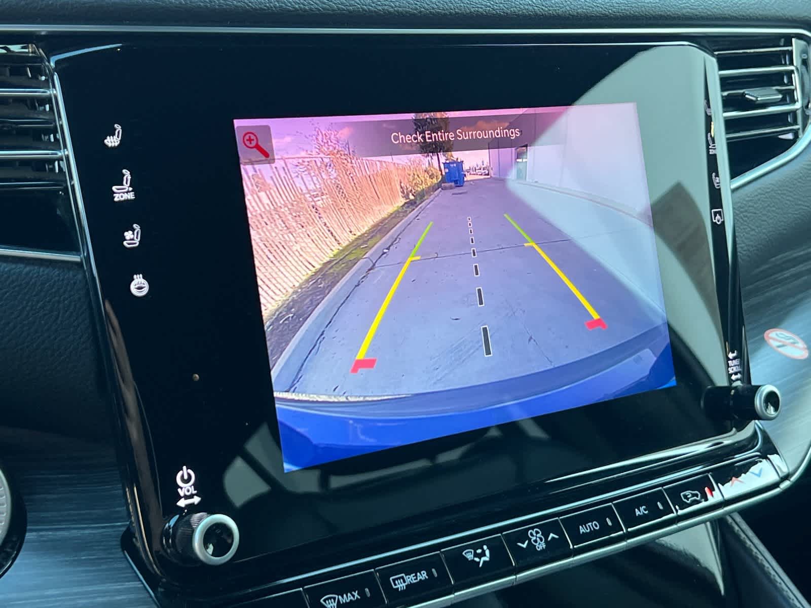 Thumbnail: 2024 Jeep Wagoneer - 21