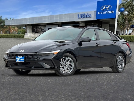 2025 Hyundai Elantra Hybrid Blue Sedan
