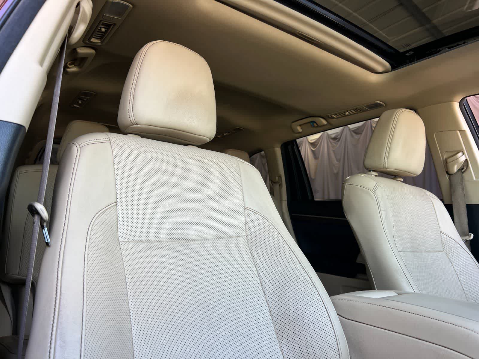 Thumbnail: 2015 Toyota Highlander - 18