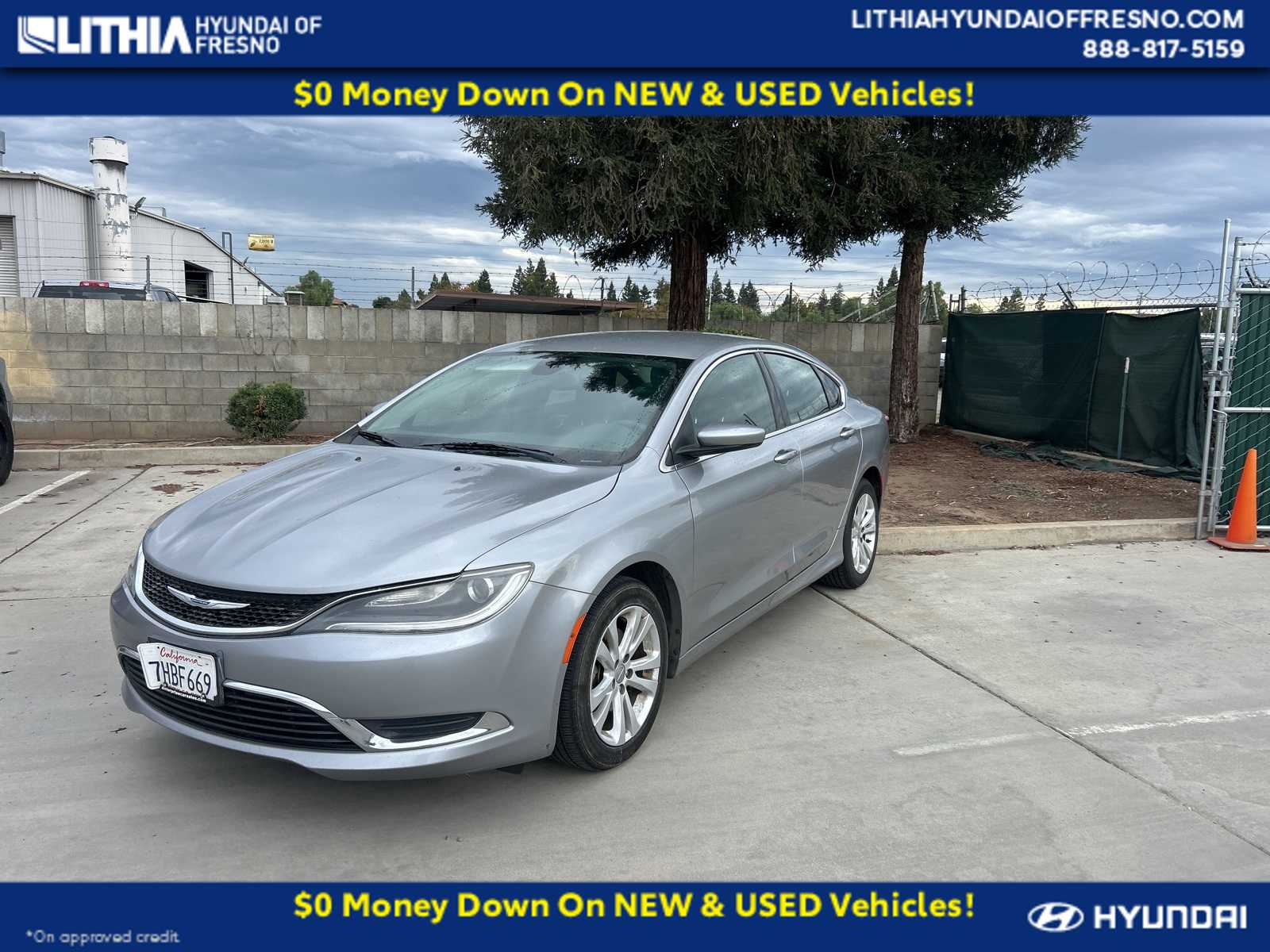 2015 Chrysler 200 Limited -
                  Fresno, CA