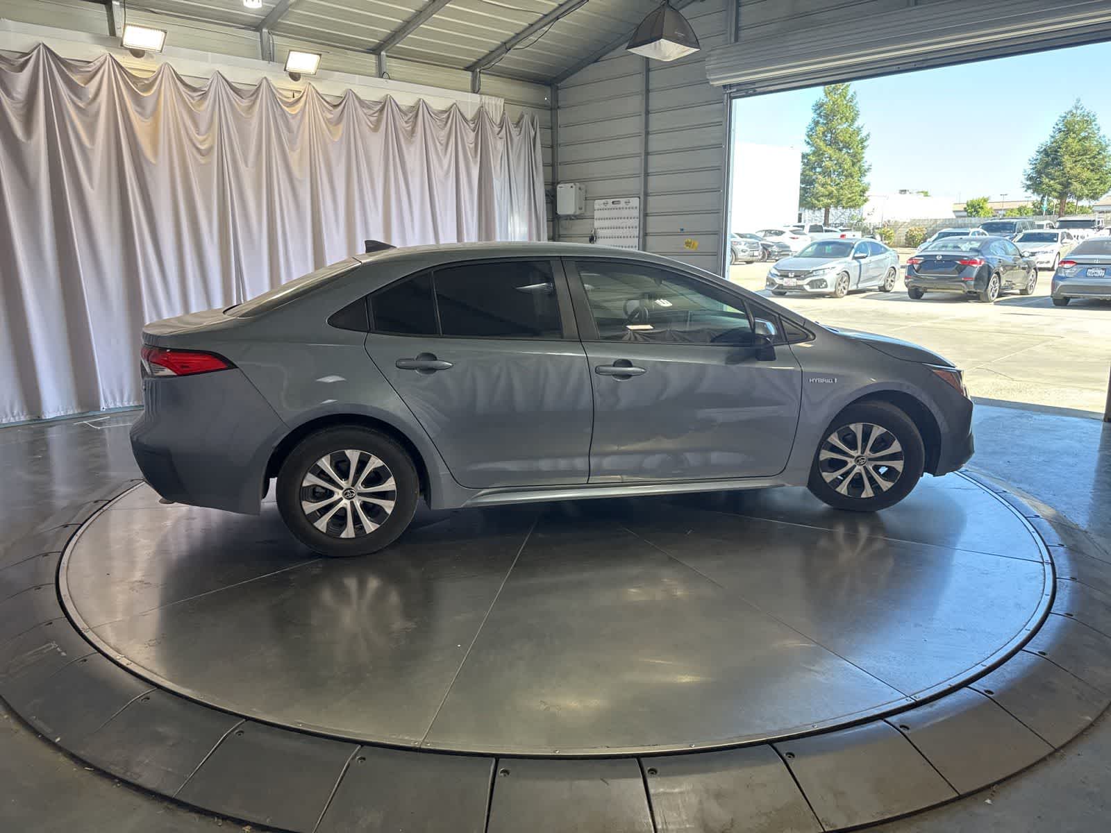 Thumbnail: 2021 Toyota Corolla - 4