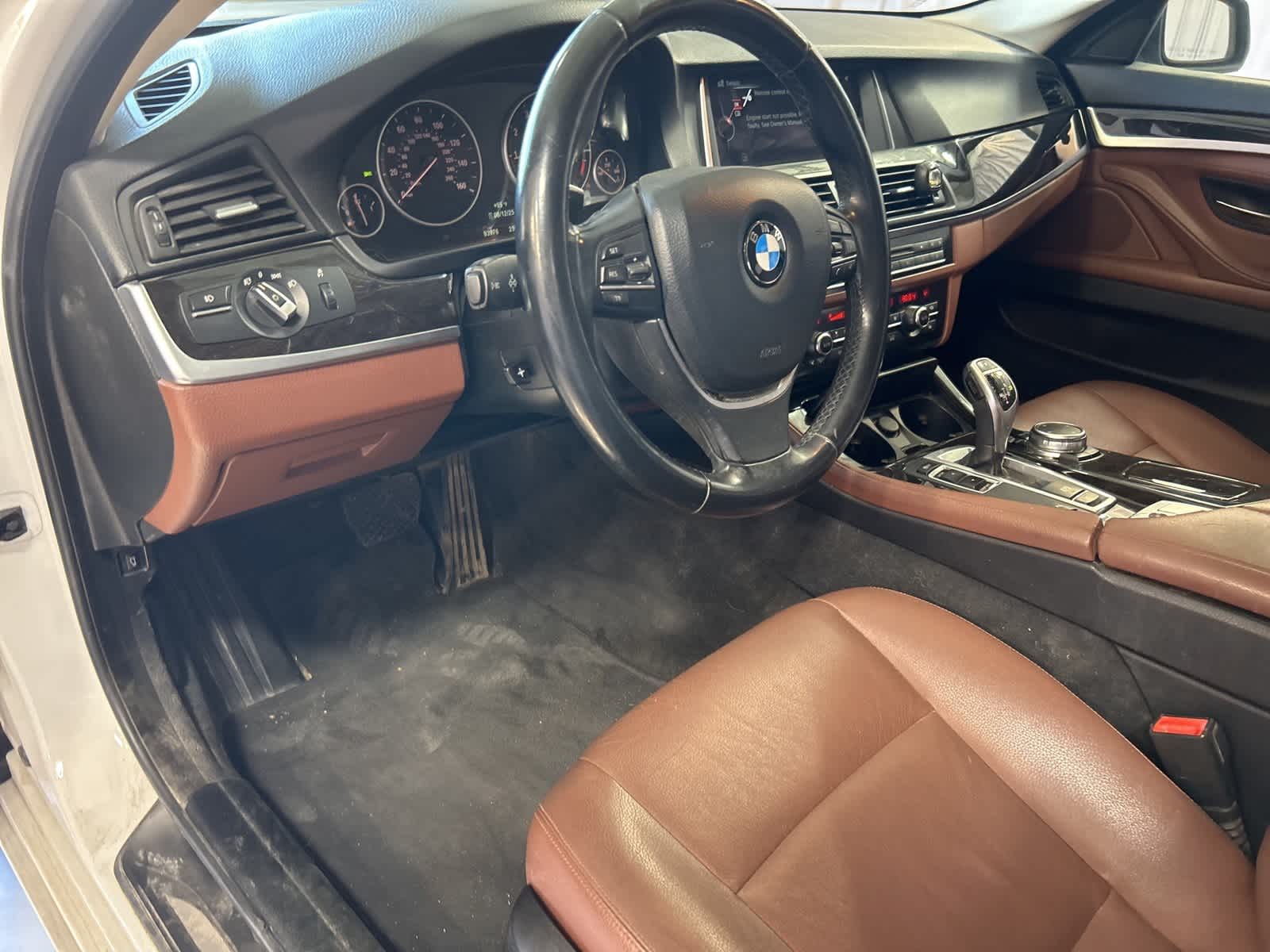 Thumbnail: 2016 BMW 5 Series - 23