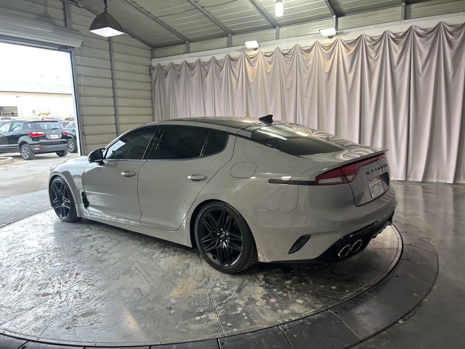 Thumbnail: 2022 Kia Stinger - 11